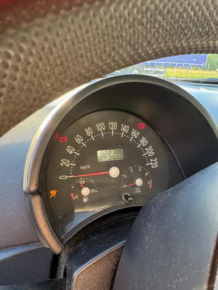 Volkswagen New Beetle 1.6, foto 3