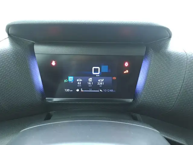 Citroen C4 view 12