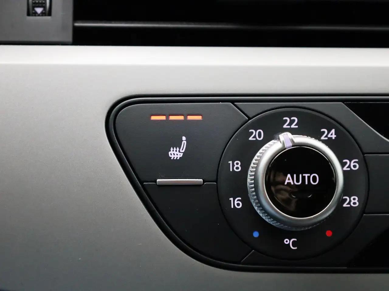 Audi A4 Avant 2.0 35 TDi 120kW S tronic LEDER NAVI ZET, миниатюра 22