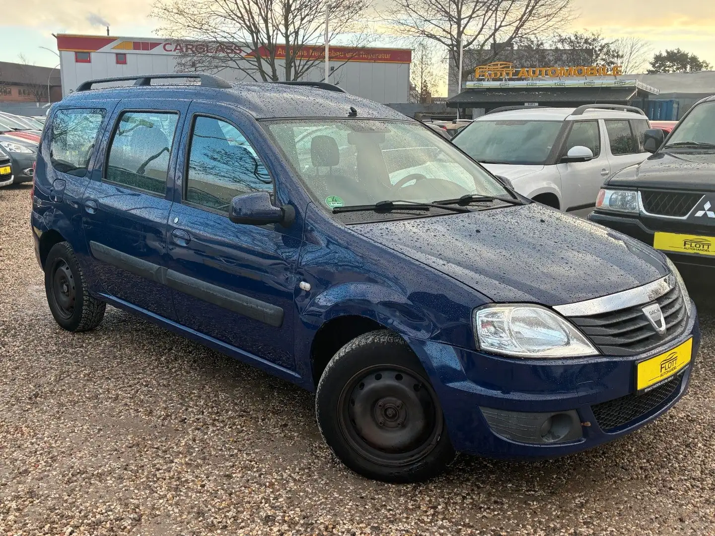 Dacia Logan MCV Kombi Laureate *ALLWR* Bleu - 1