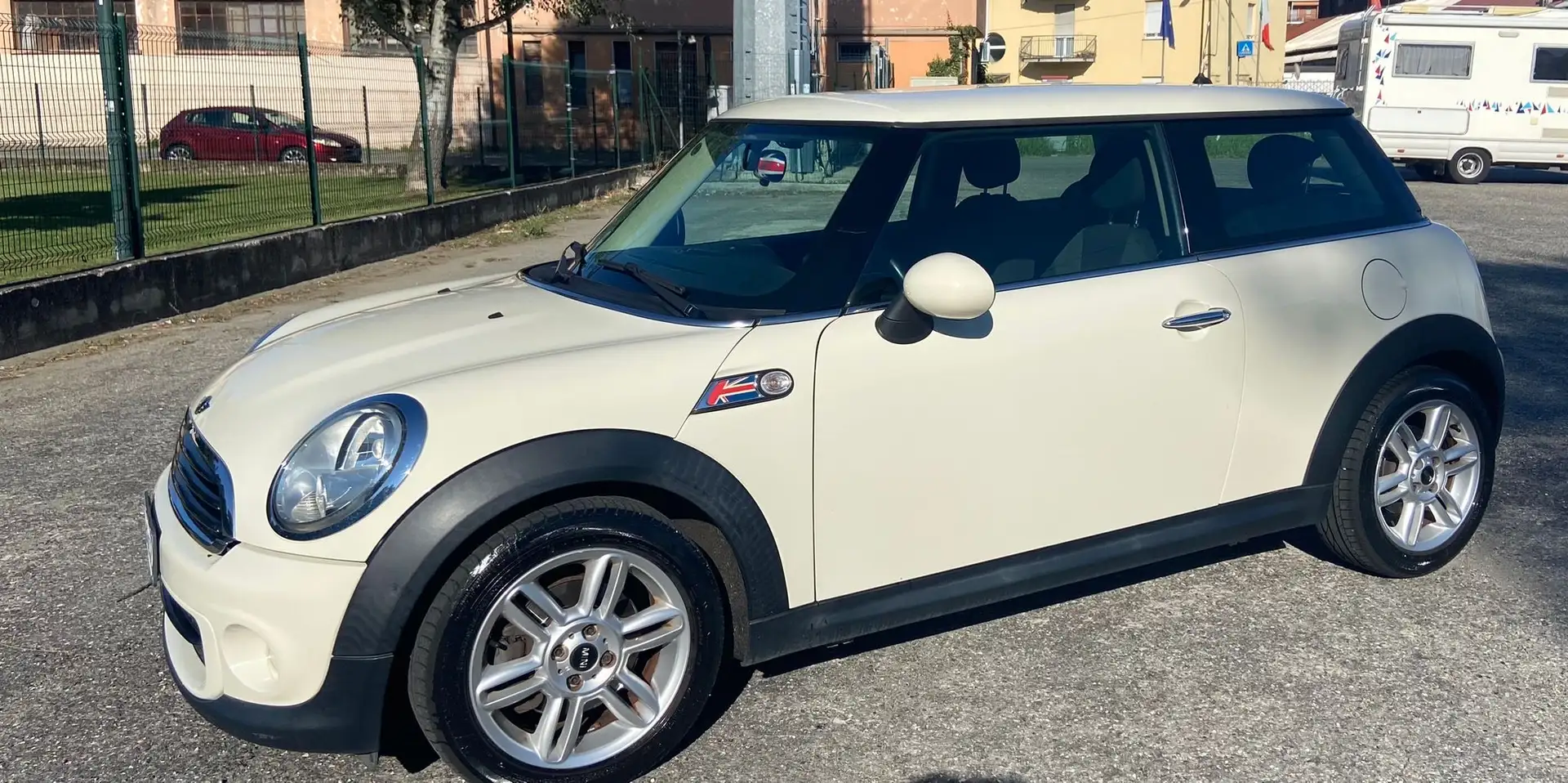 MINI One D 1.6 s/clima - Neopatentati - 2