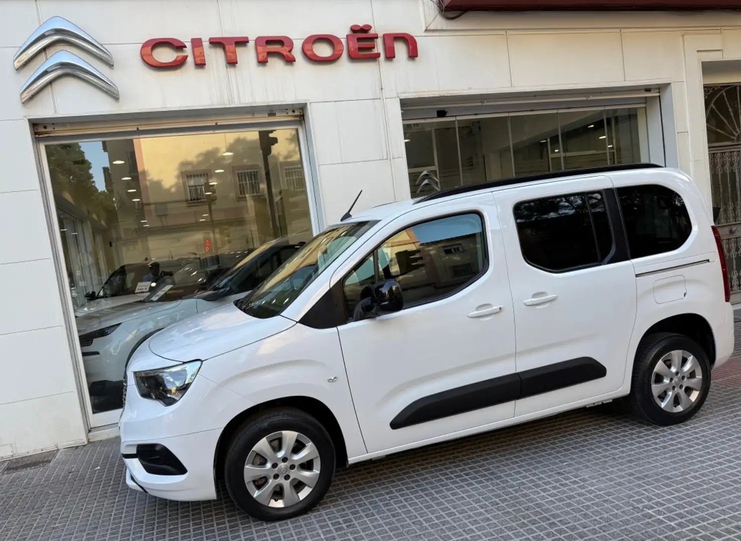 Opel Combo N1 Life 1.5TD S&S L Business Edition Plus 10 Blanc - 2