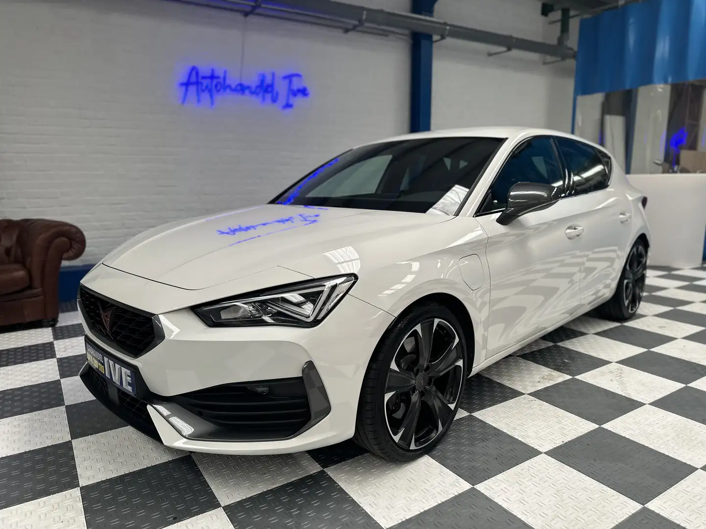 CUPRA Leon e-Hybrid 1.4 DSG (150 kW) **APPLE CARPLAY** Blanc - 1