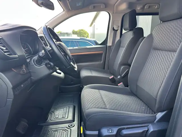 Toyota Proace view 12
