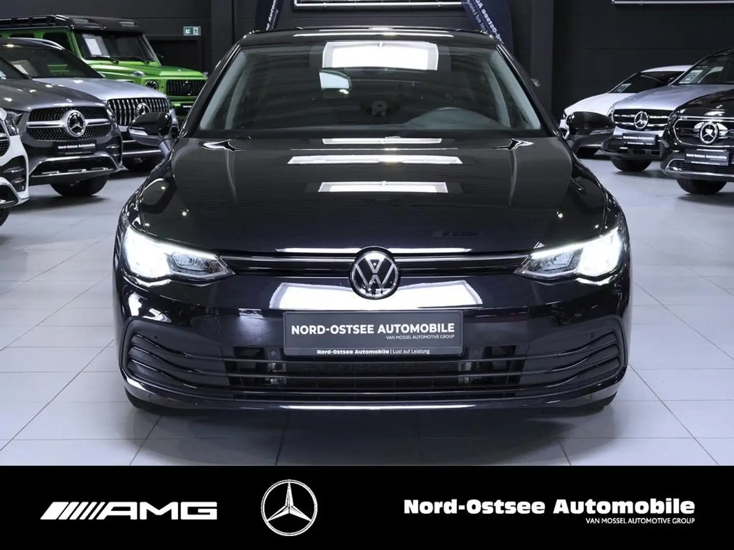 Volkswagen Golf VIII 1.0 TSI Life BLUETOOTH LED PDC KLIMA Zwart - 2