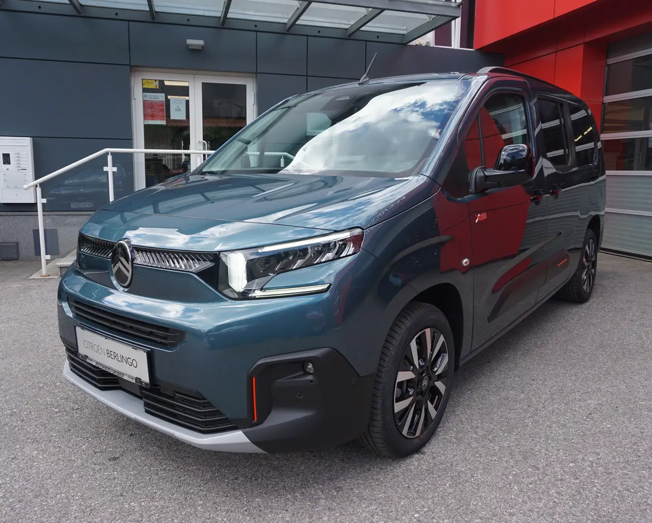 Citroen Berlingo HDi130 EAT XTR Max XL Blau - 1