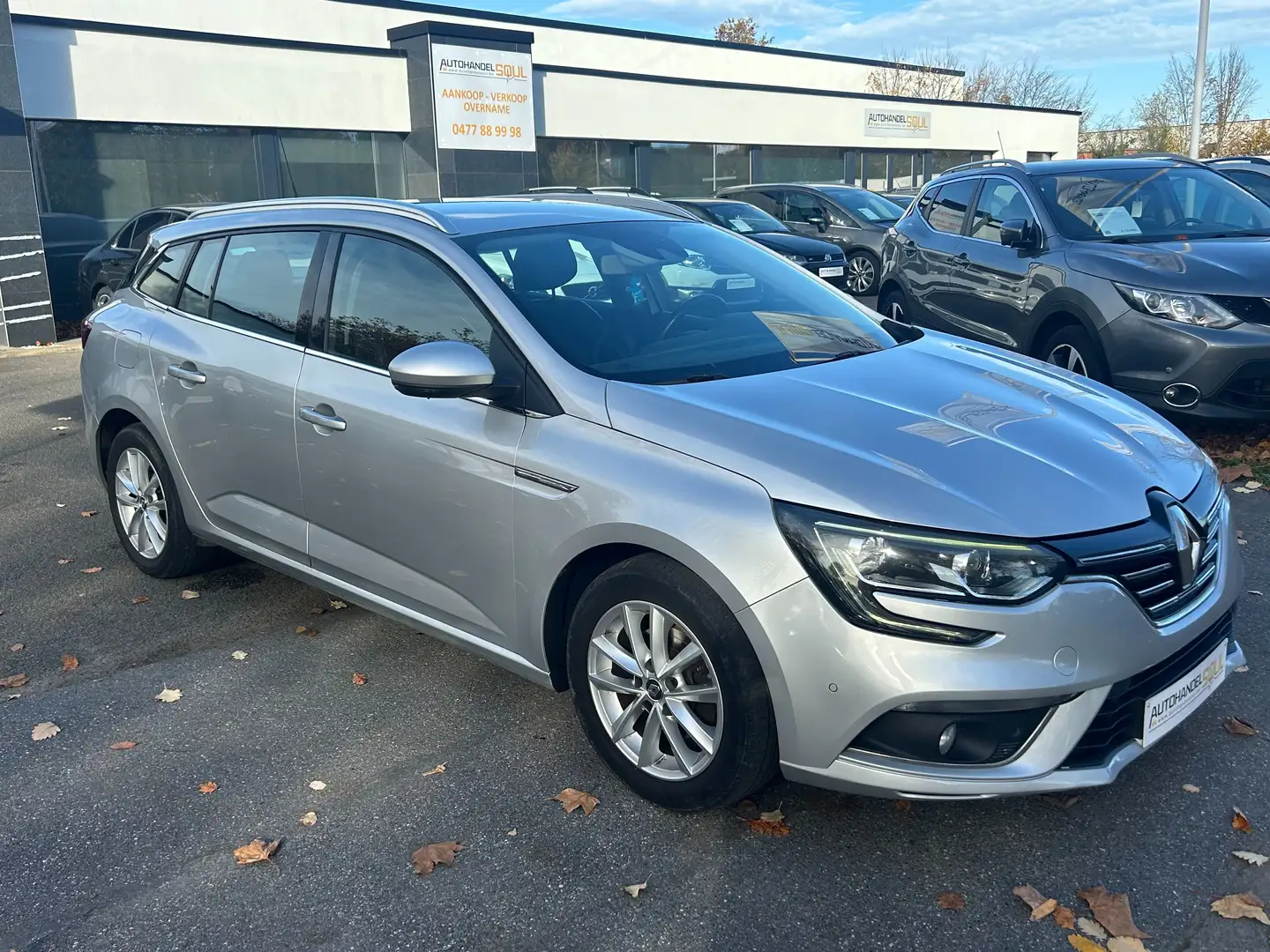 Renault Megane 1.5dCi, 6/2017, 208.580km, Automaat, EXPORT-HANDEL Grijs - 2