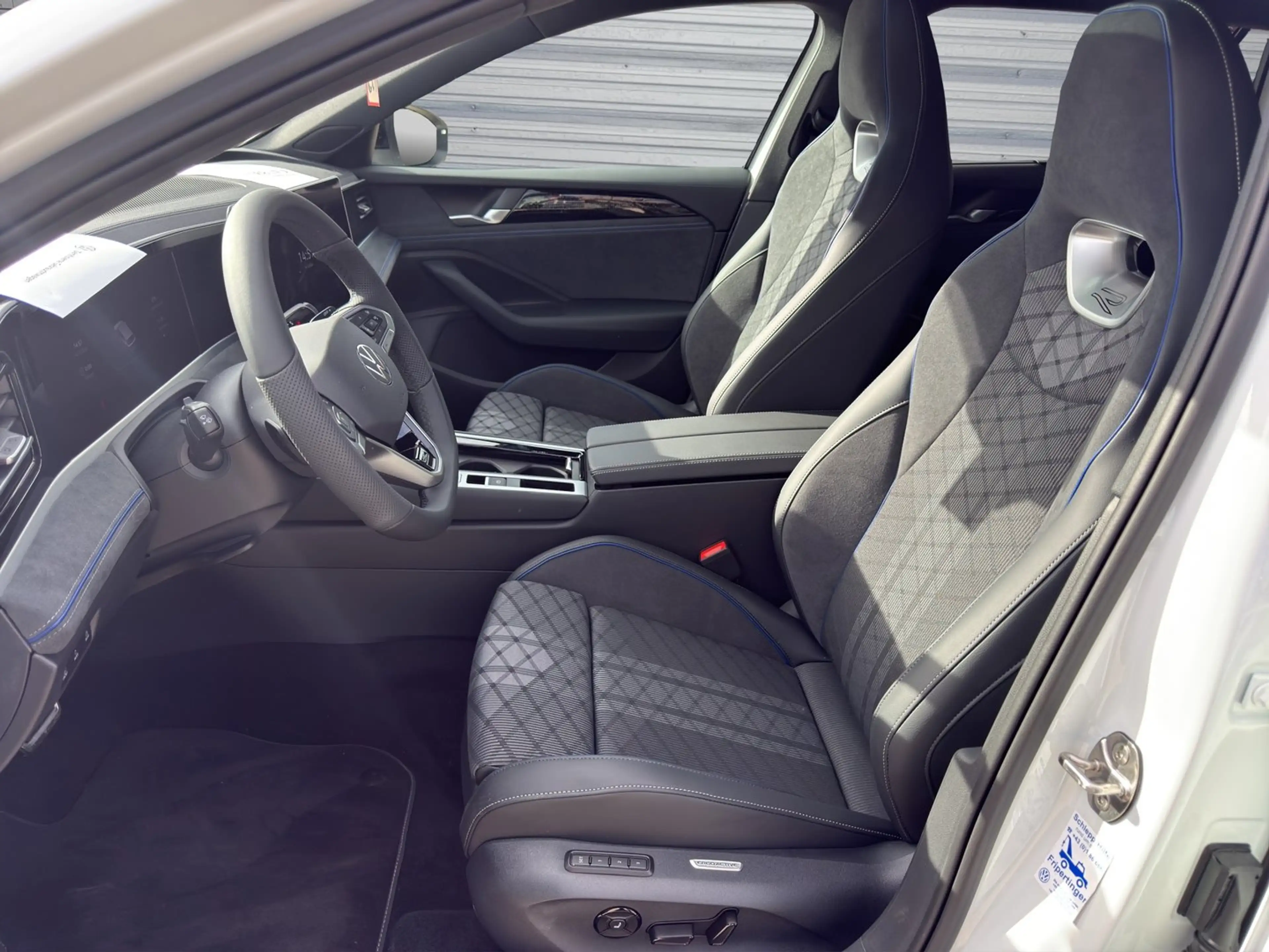Volkswagen Passat Variant Sport eHybrid 150kW — photo 8