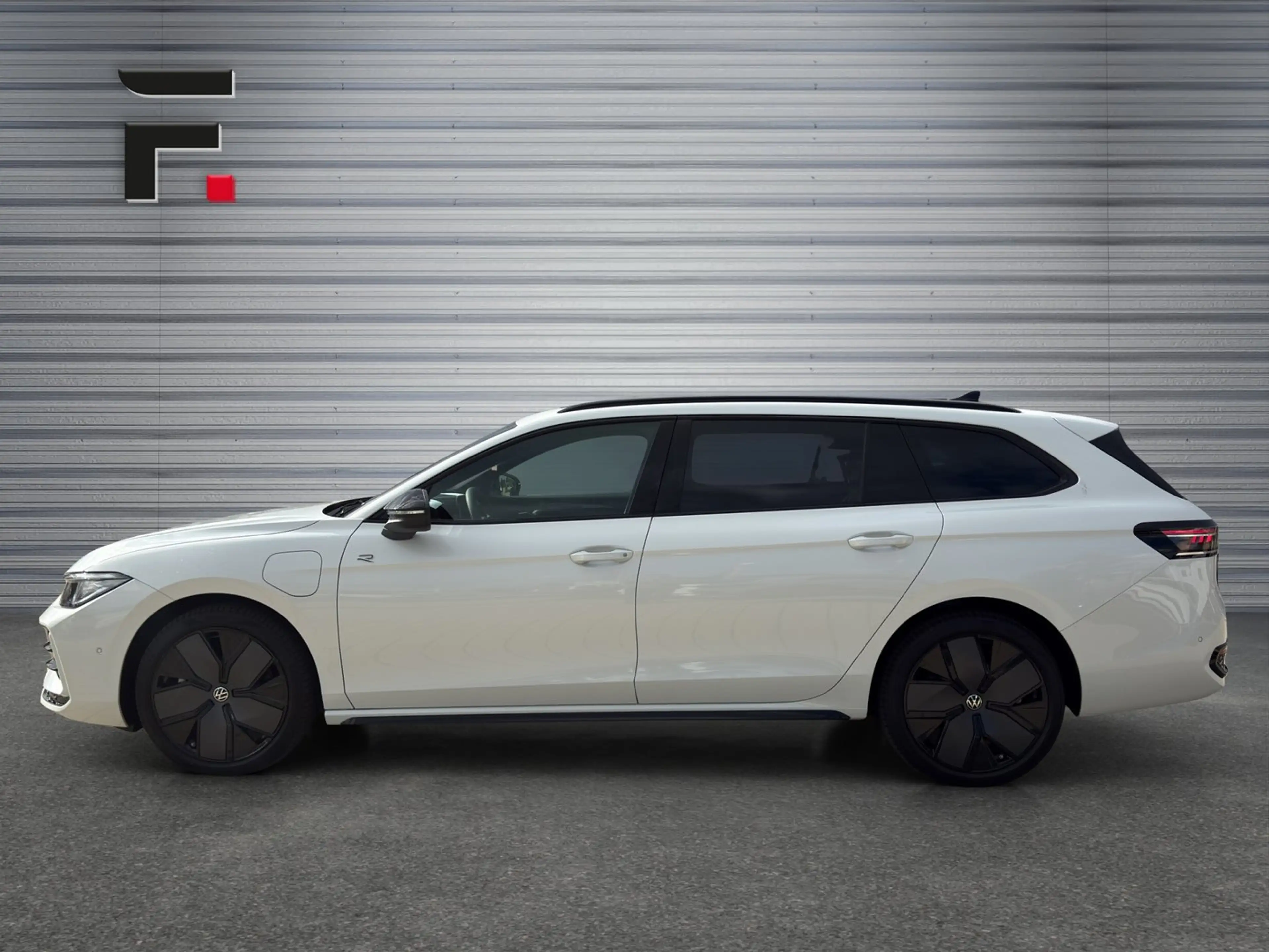 Volkswagen Passat Variant Sport eHybrid 150kW — photo 7