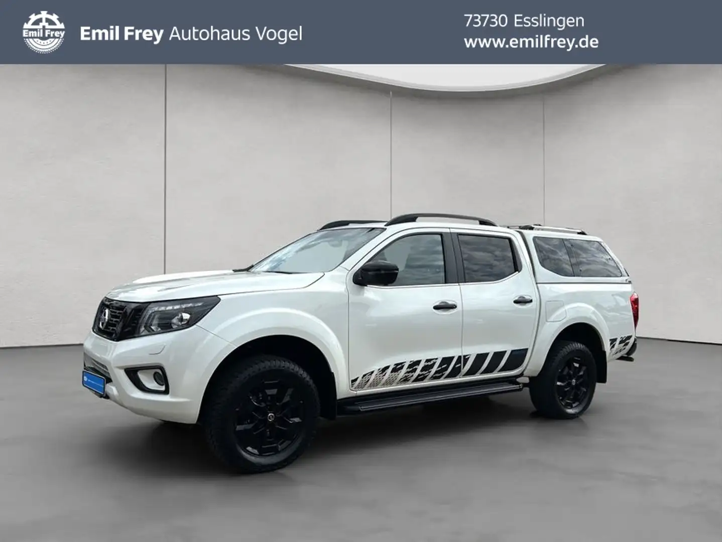 Nissan Navara 2.3 DC 4x4 Autm. Tekna Weiß - 1