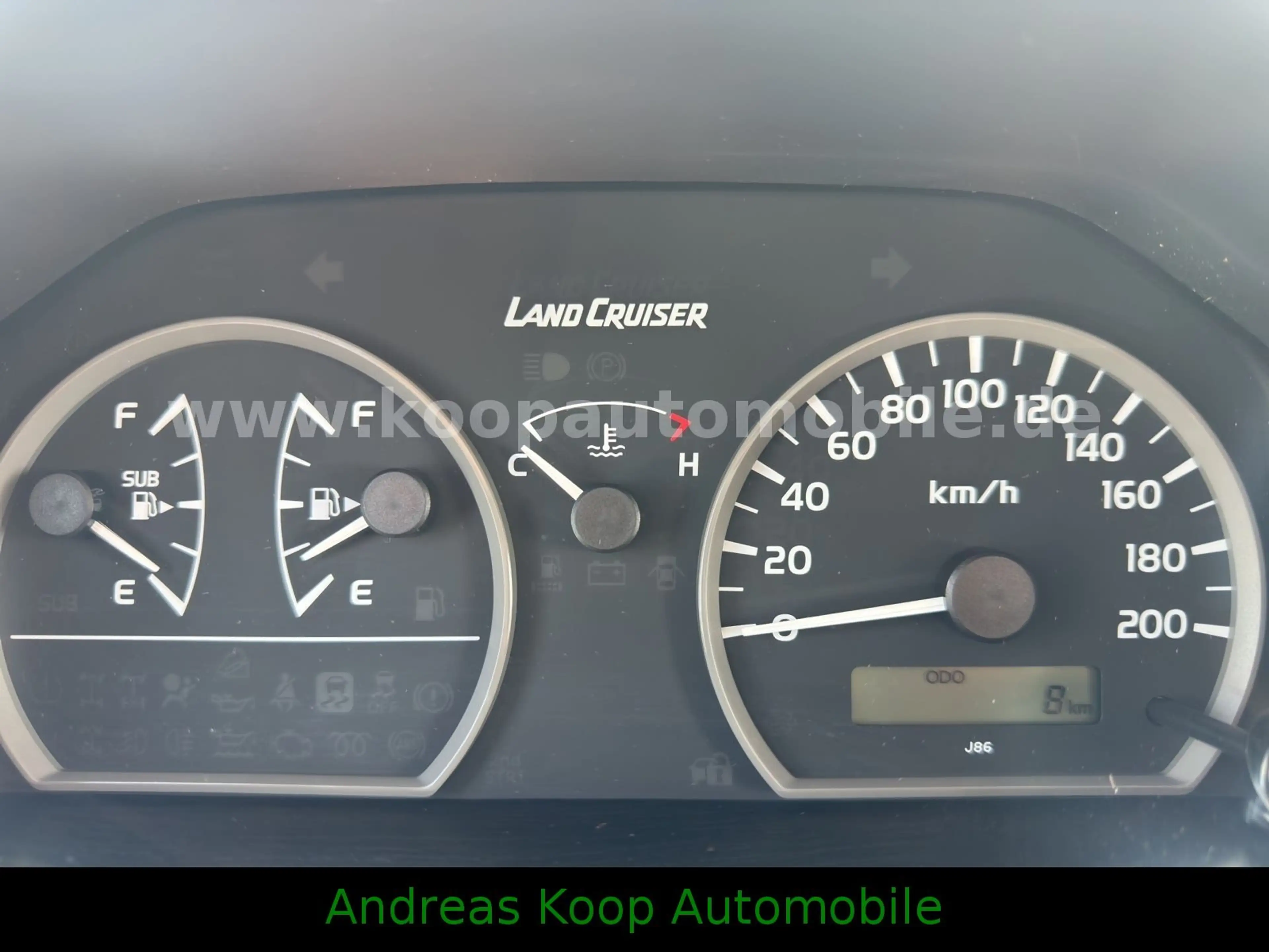 Toyota Land Cruiser GRJ 78 4,0i V6 STD 40th 2x90 SOFORT — photo 12