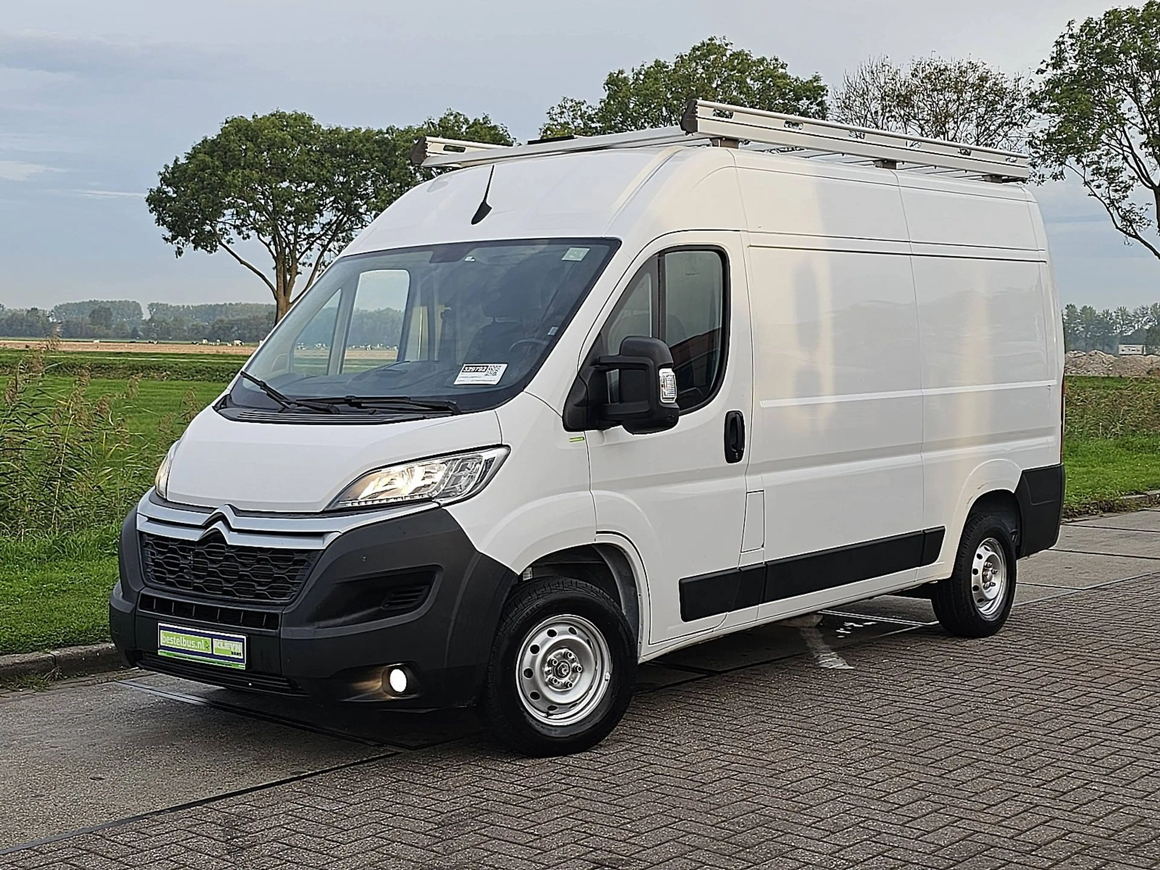 Citroen Jumper 2.2 BHDI 120 L2H2 — photo 2