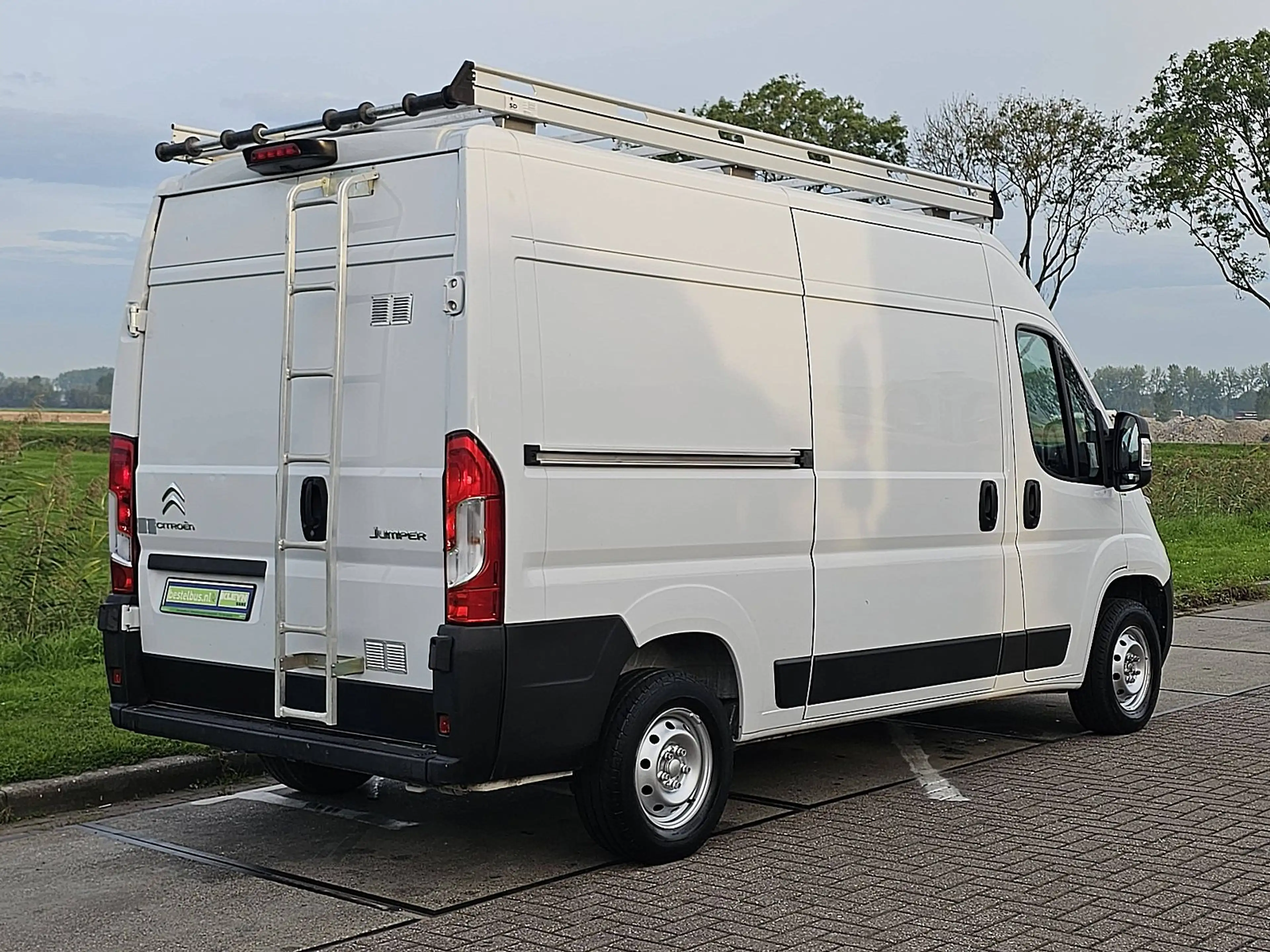 Citroen Jumper 2.2 BHDI 120 L2H2 — photo 3