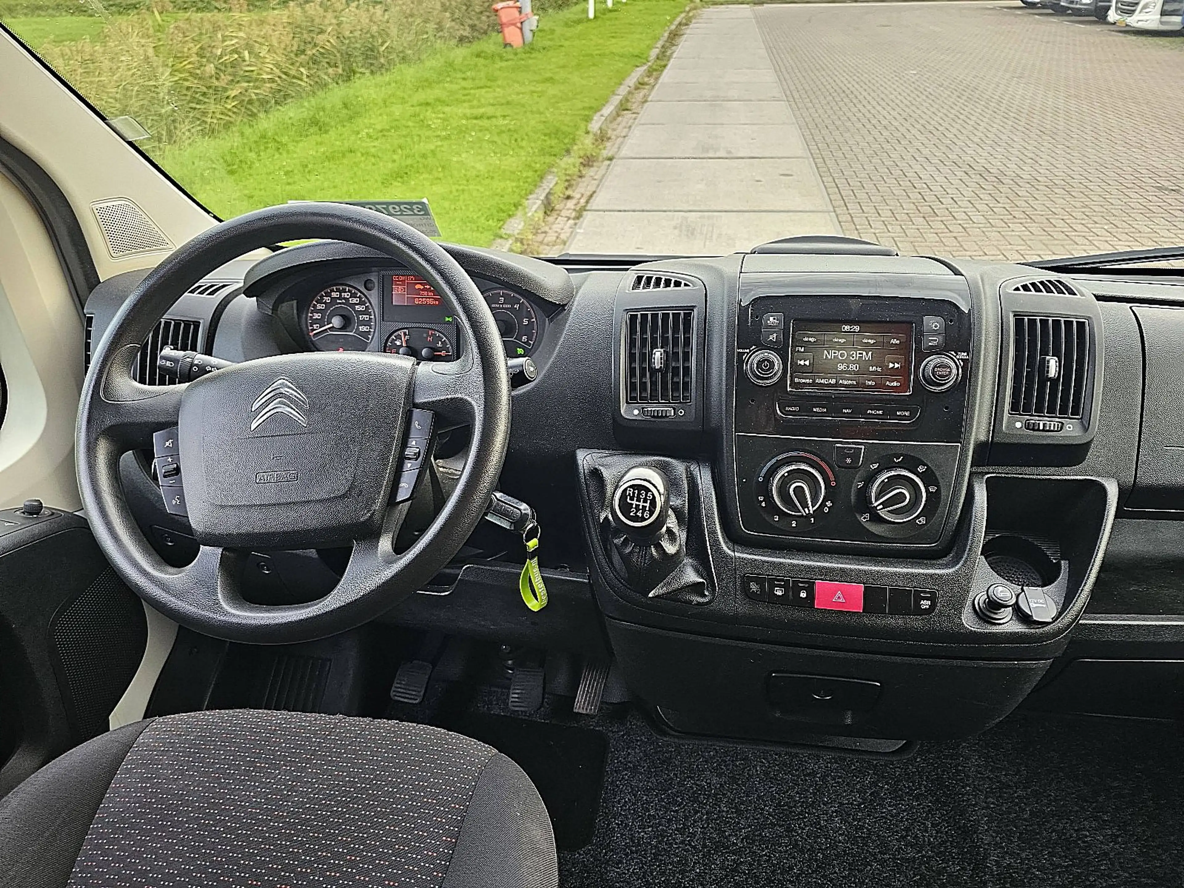 Citroen Jumper 2.2 BHDI 120 L2H2 — photo 8