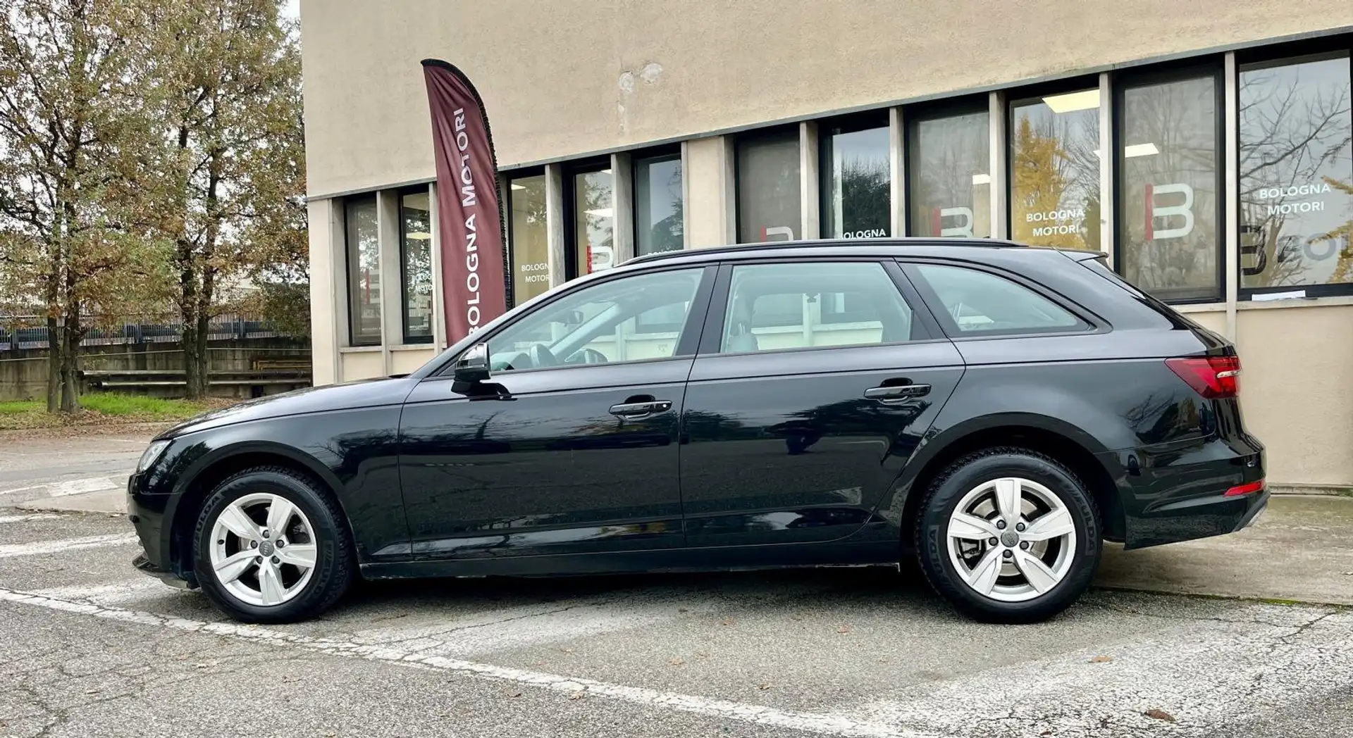 Audi A4 PRIMO PREZZO IN ITALIA Zwart - 2