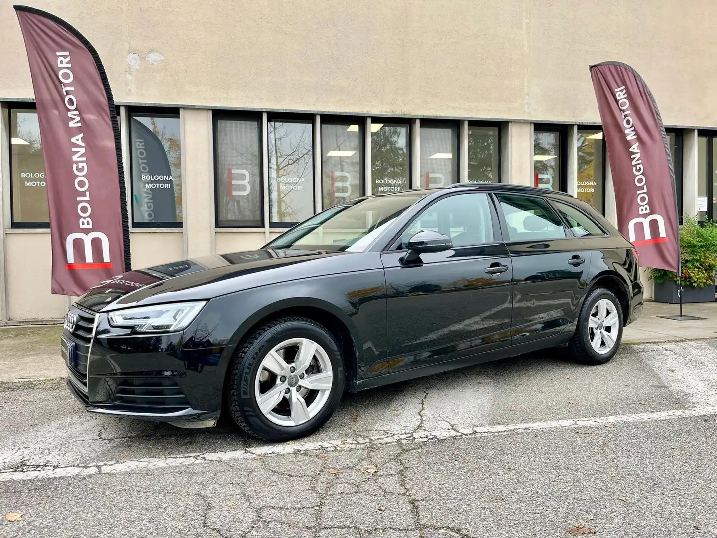 Audi A4 PRIMO PREZZO IN ITALIA Zwart - 1