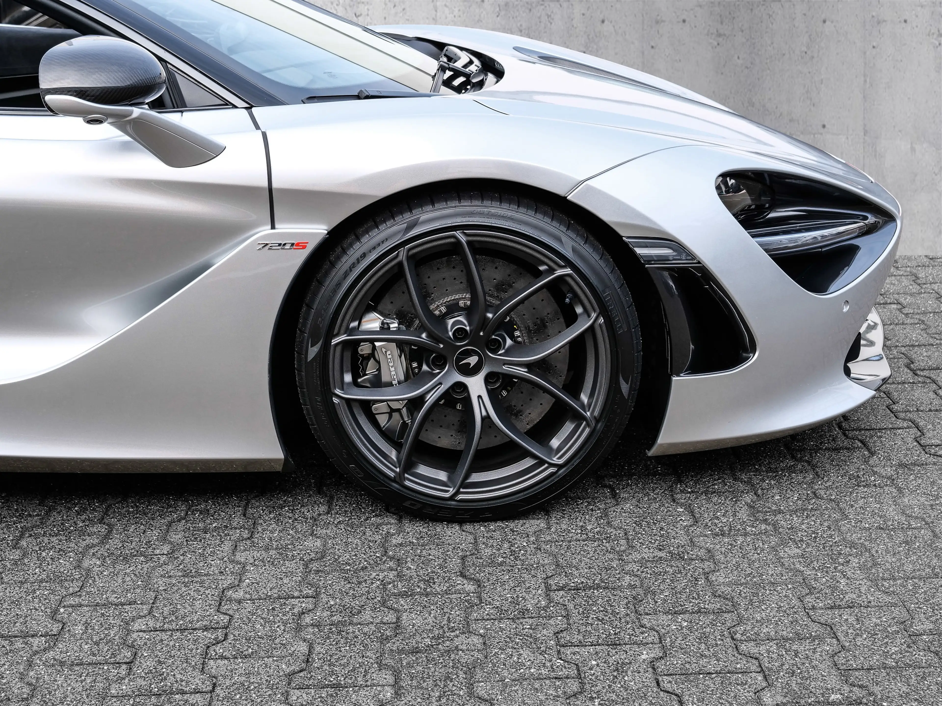 McLaren 720S Spider Supernova Silver, Exterior Carbon — photo 9