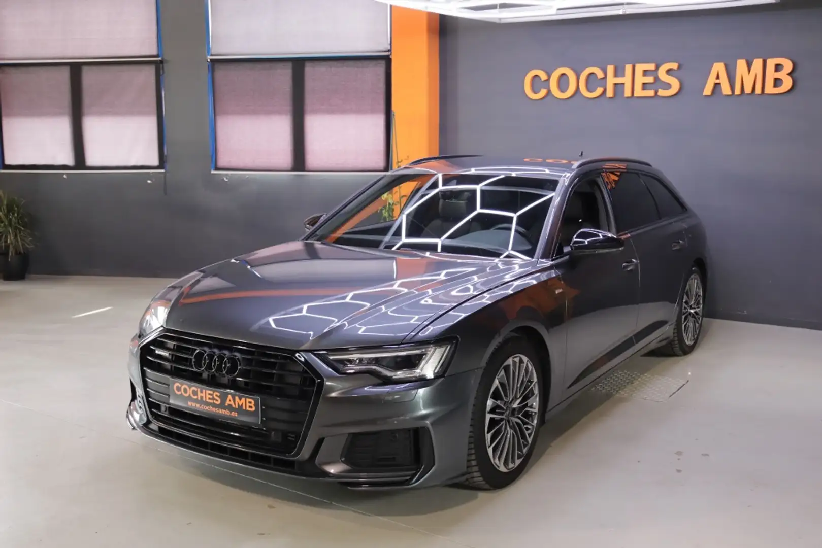 Audi A6 Avant 55 TFSIe quattro Competittion S tronic Gris - 2