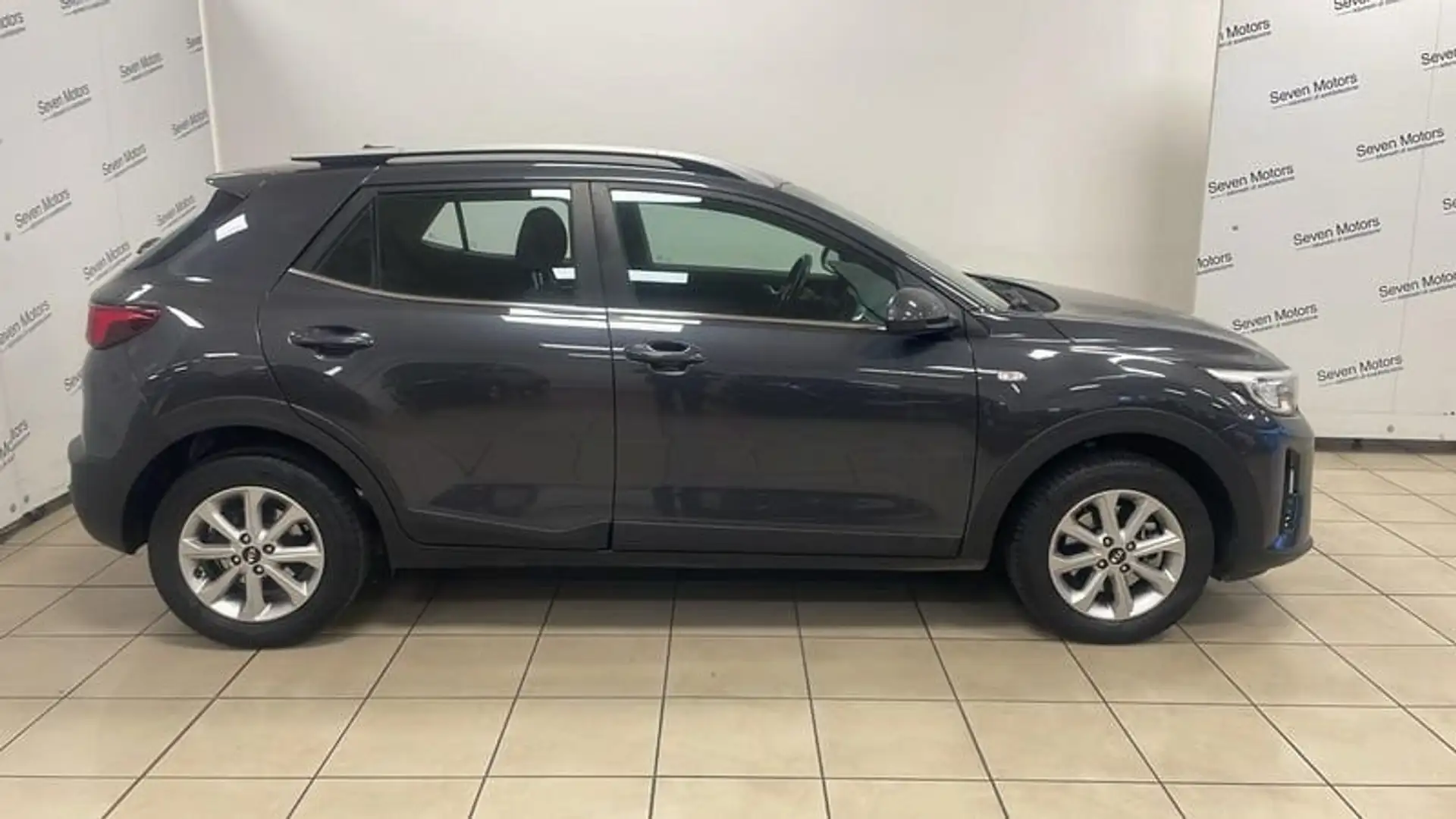 Kia Stonic 1.4 MPI 100CV EcoGPL Style Grigio - 2