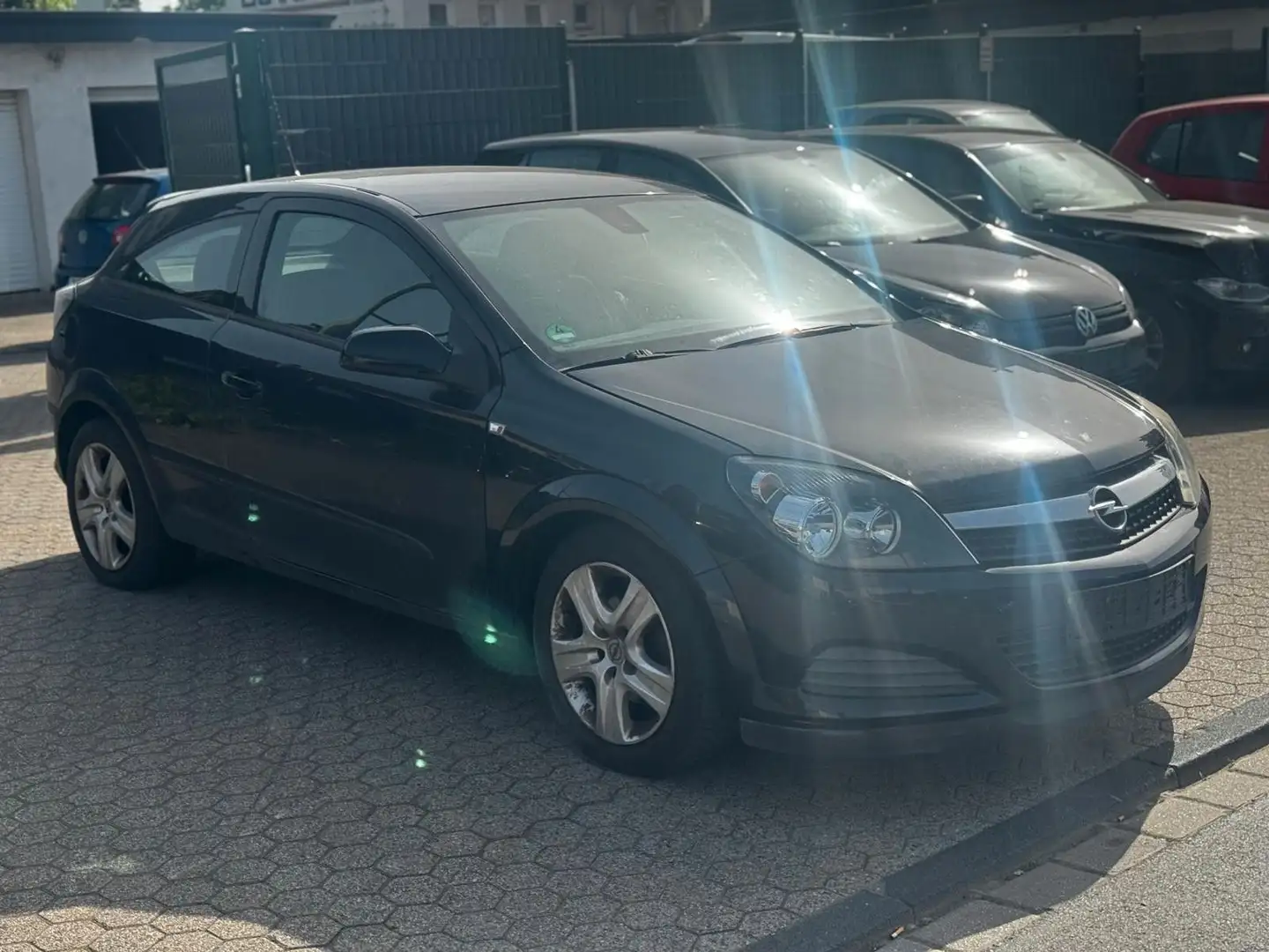 Opel Astra H GTC Edition Schwarz - 2