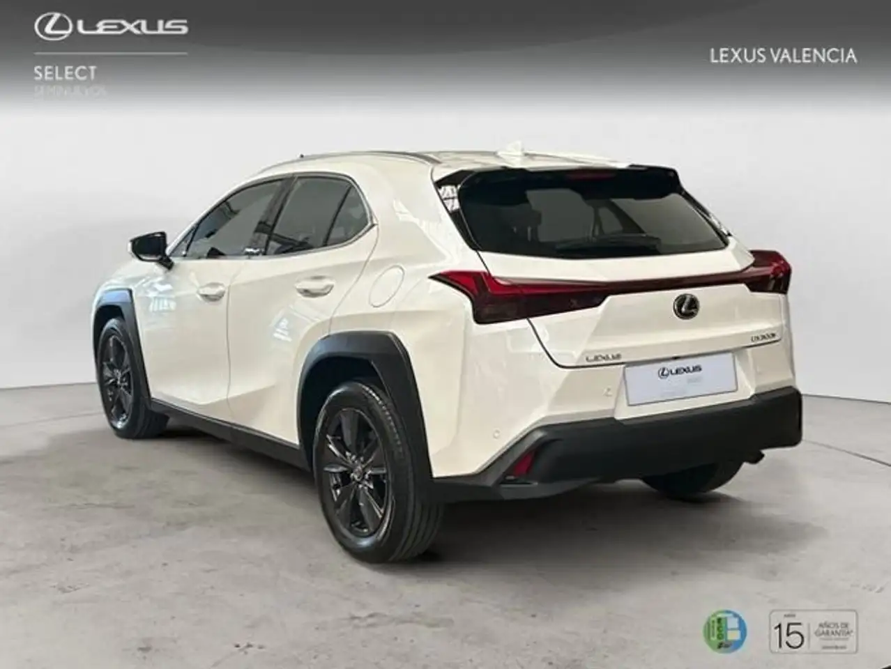 Lexus UX 2026