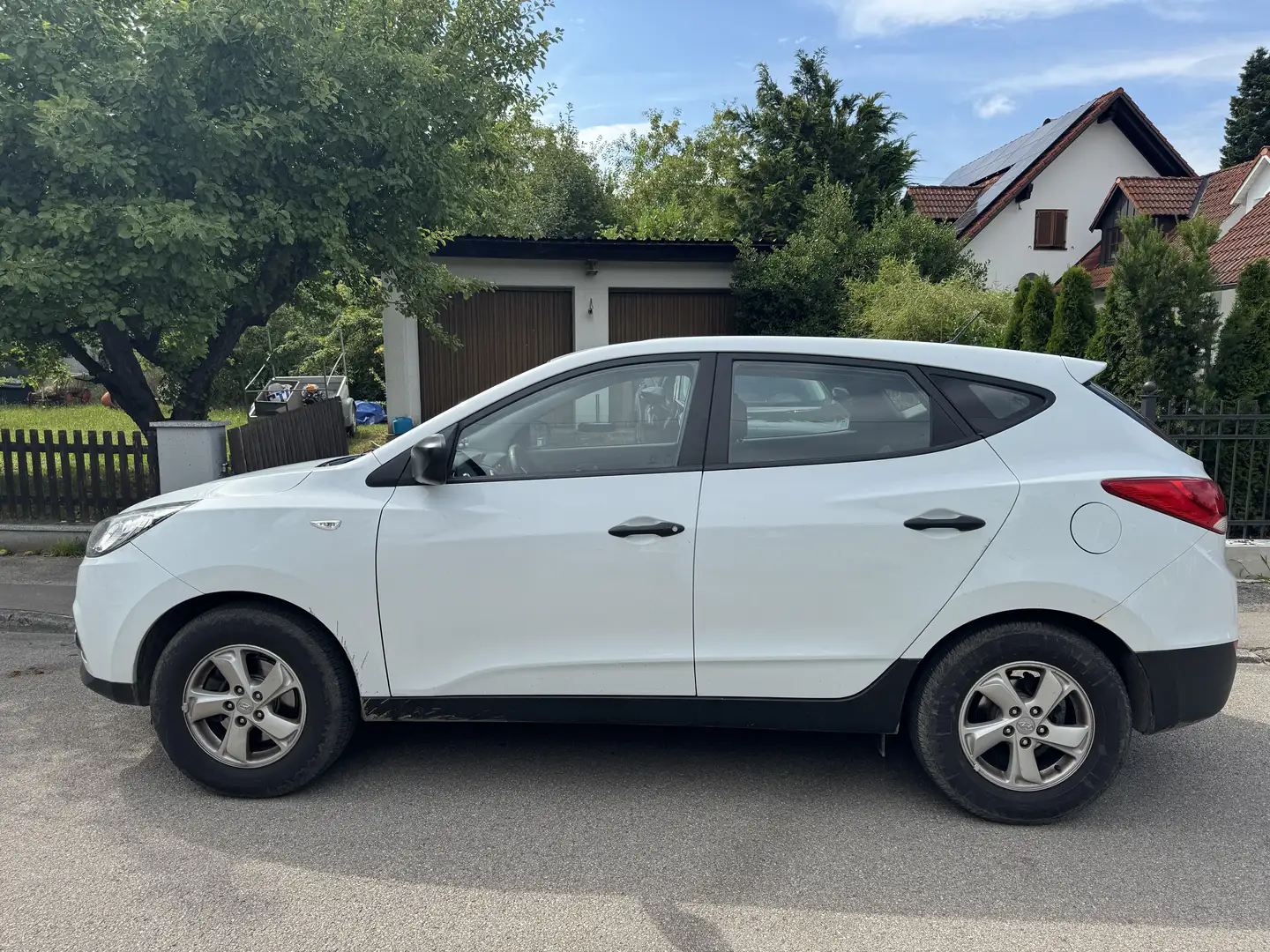 Hyundai iX35 2.0 CRDi 2WD Style Biały - 2