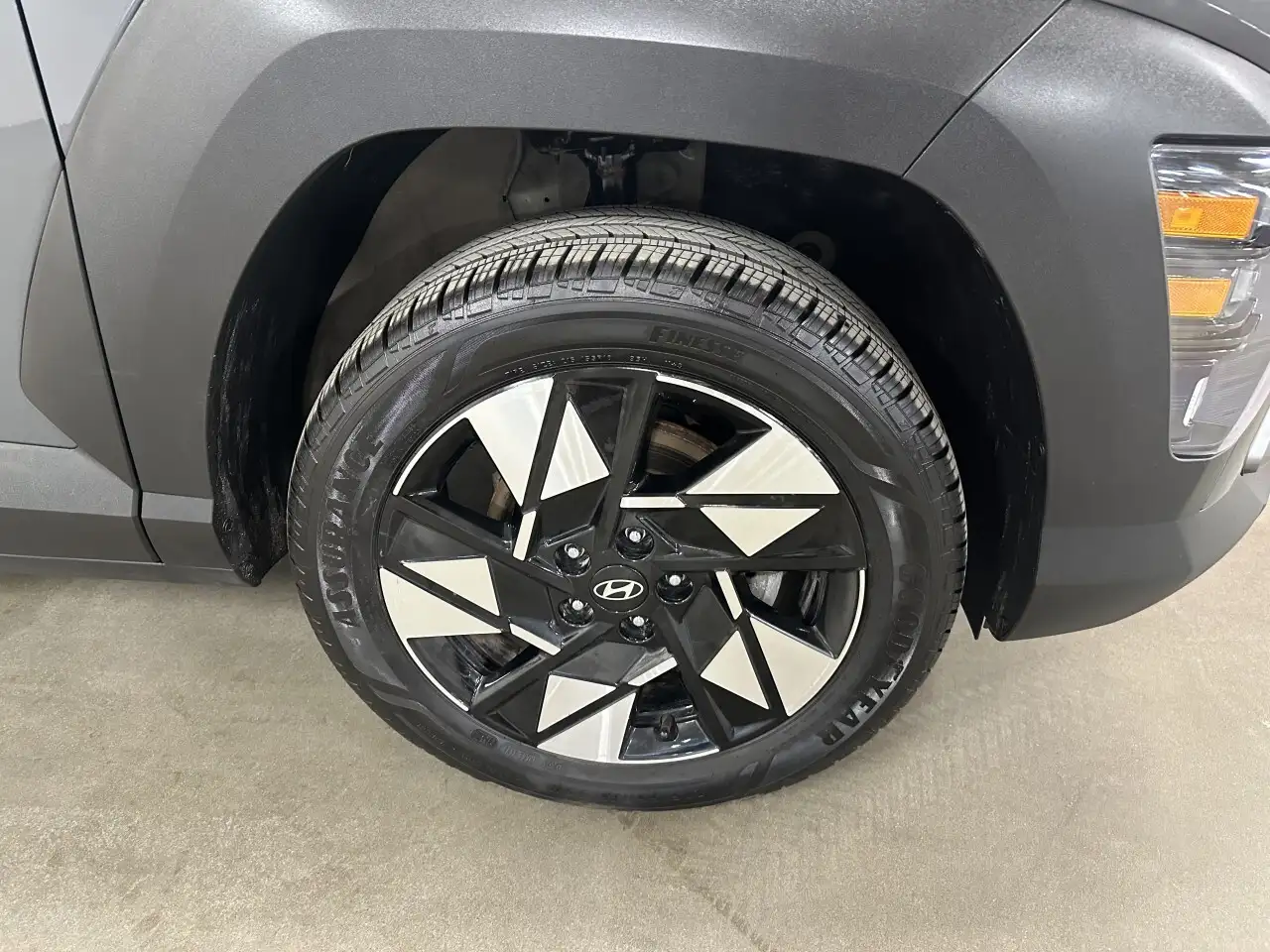 Hyundai KONA снимка Hyundai KONA