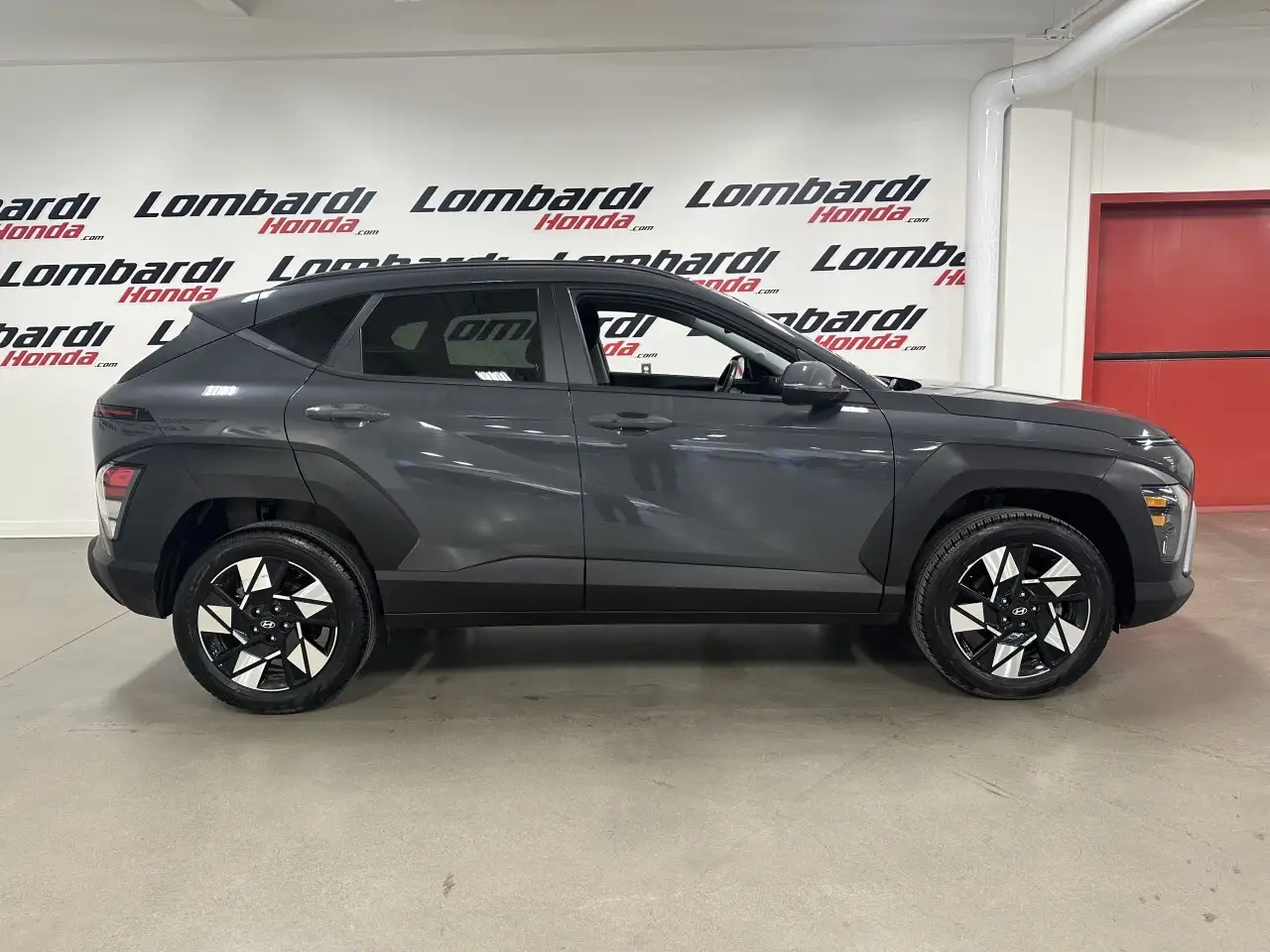 Hyundai KONA снимка Hyundai KONA