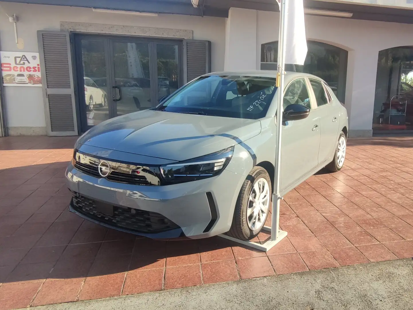 Opel Corsa Corsa VI 2023 1.2 Edition s Gris - 1