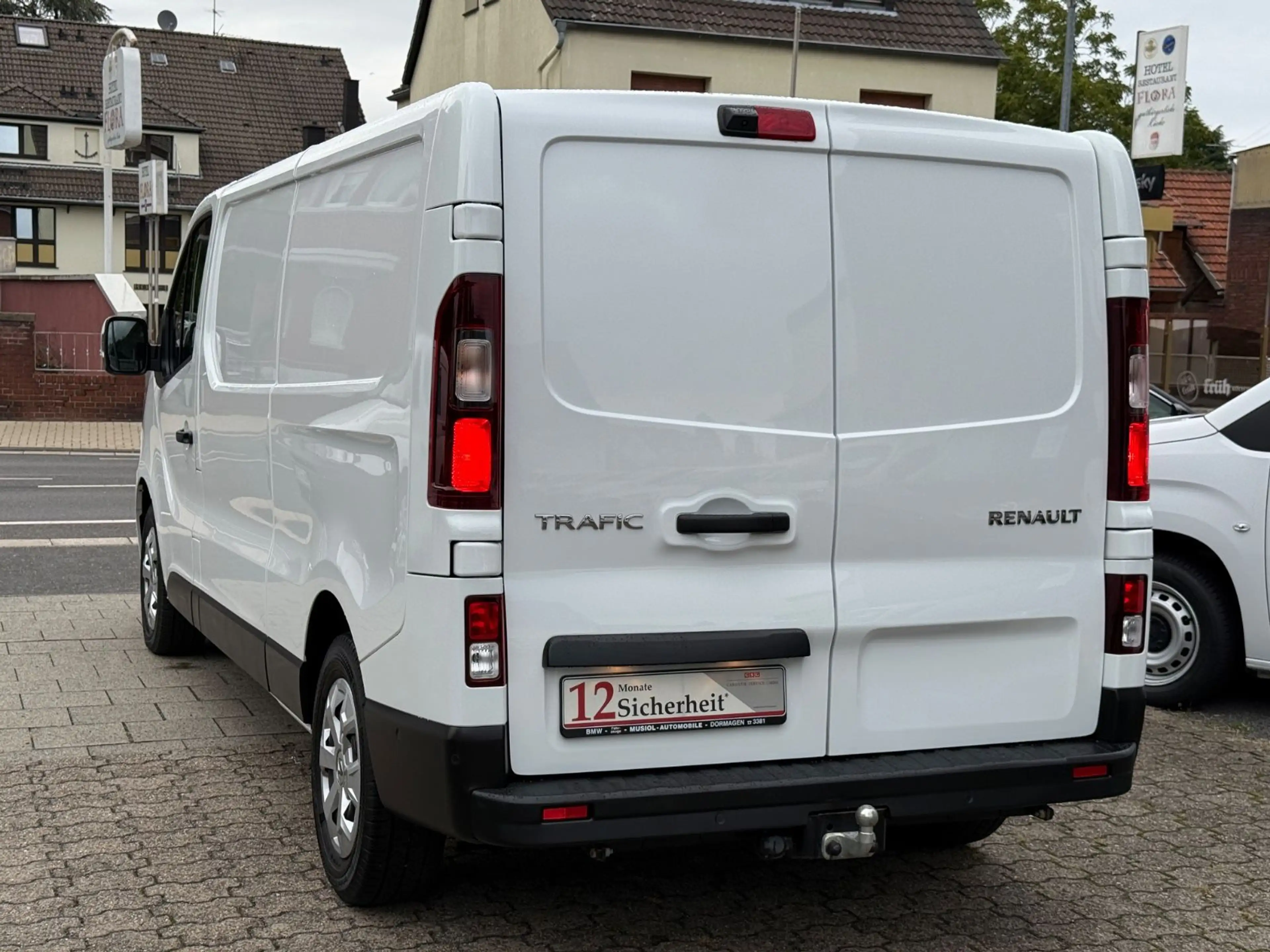 Renault Trafic Blue dCi 130 *Navi*AHK*LED*Klima*Tempomat — photo 4