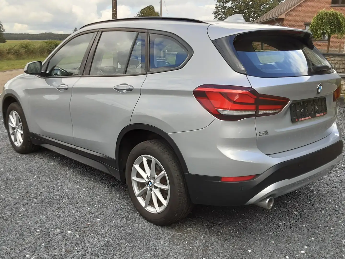 BMW X1 SDrive16D Zilver - 2