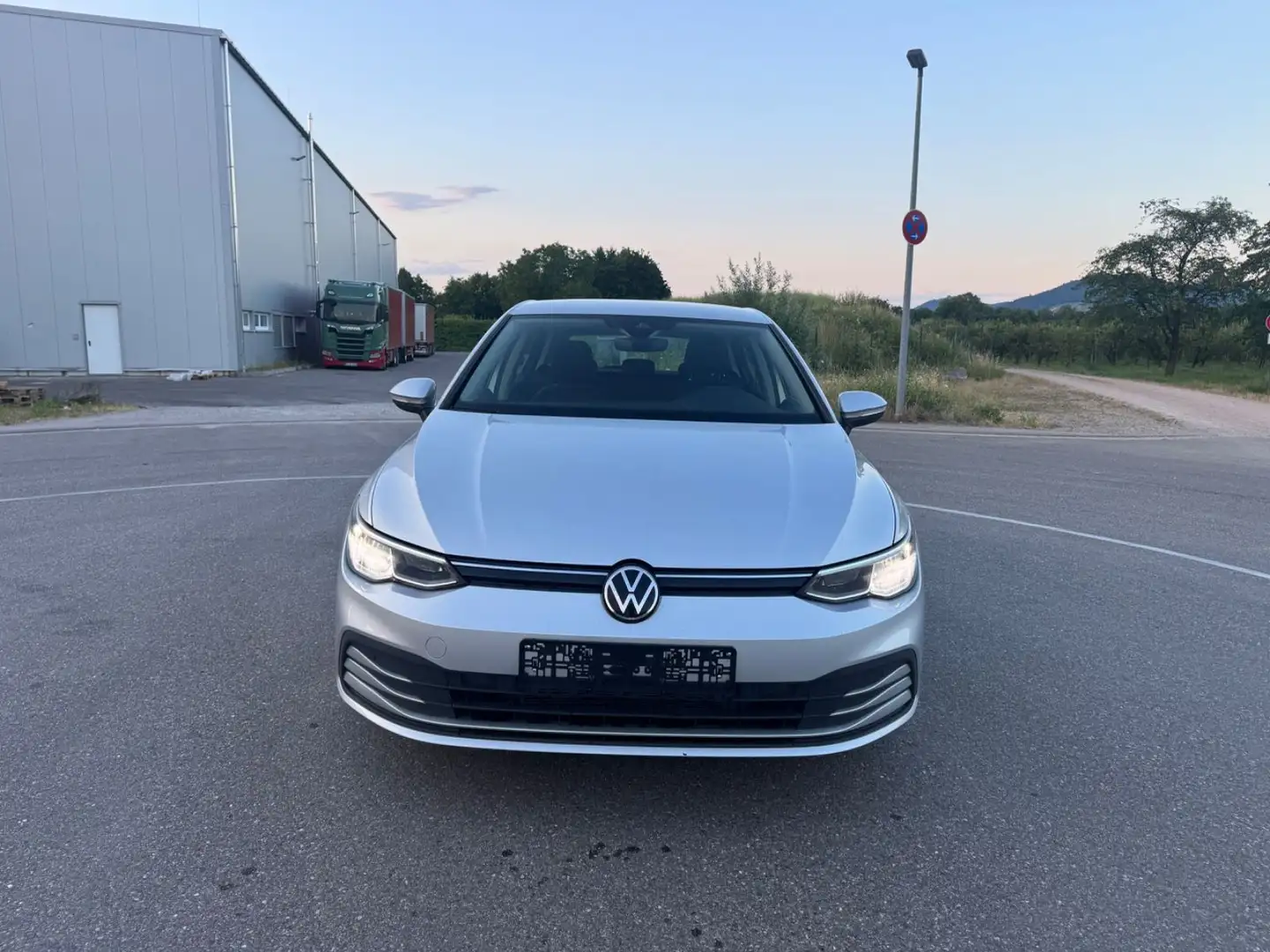 Volkswagen Golf VIII Lim.*SERVICE NEU*TOP Silber - 2
