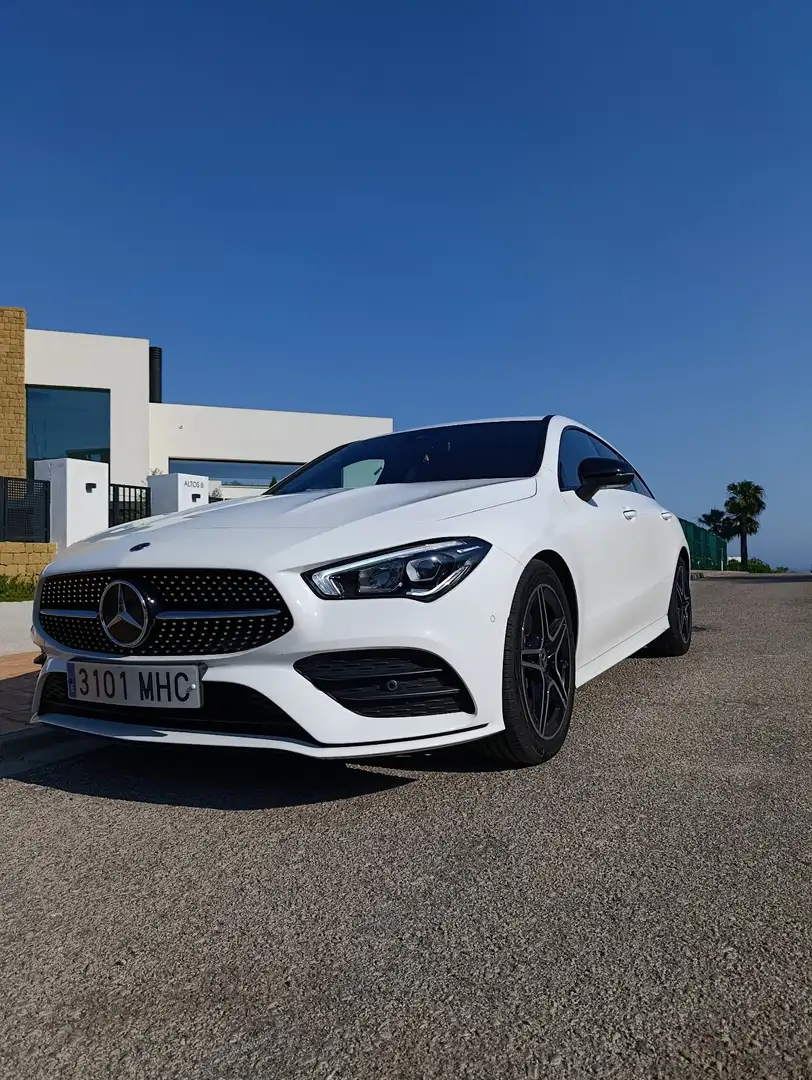 Mercedes-Benz CLA 200 Shooting Brake 200d 8G-DCT - 2