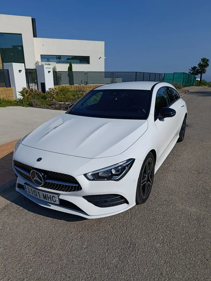 Mercedes-Benz CLA 200 Shooting Brake 200d 8G-DCT - 1