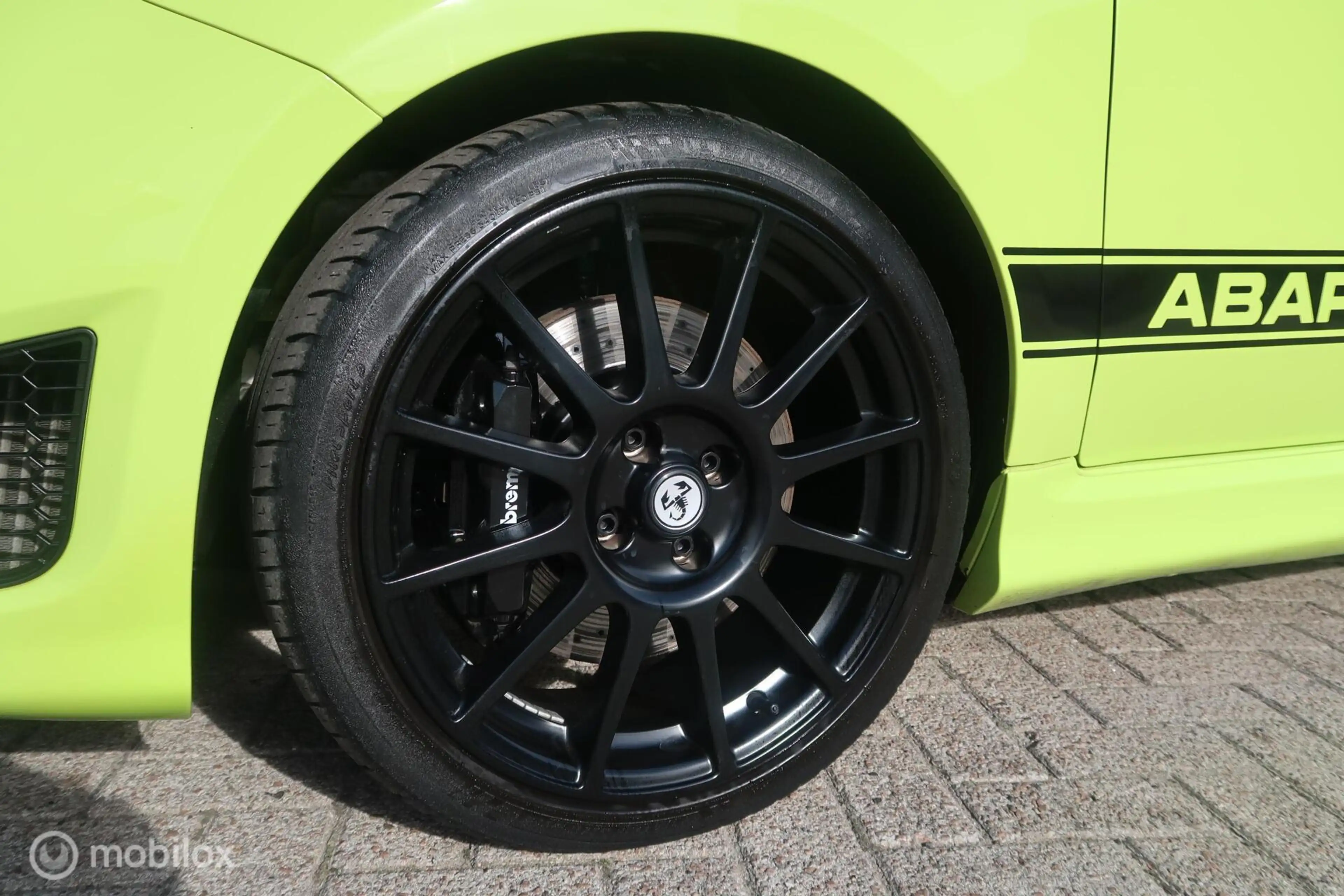 Fiat 500 Abarth Competizione 70th Anniversary — photo 9