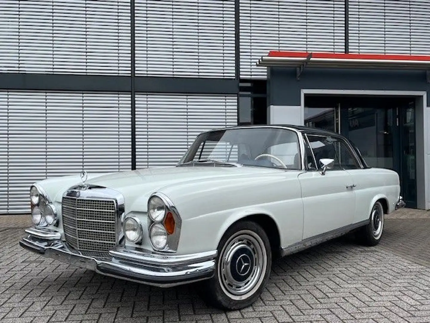 Mercedes-Benz 280 SE Coupe 3,5 V8  W111 dt.Fahrzeug Biały - 1