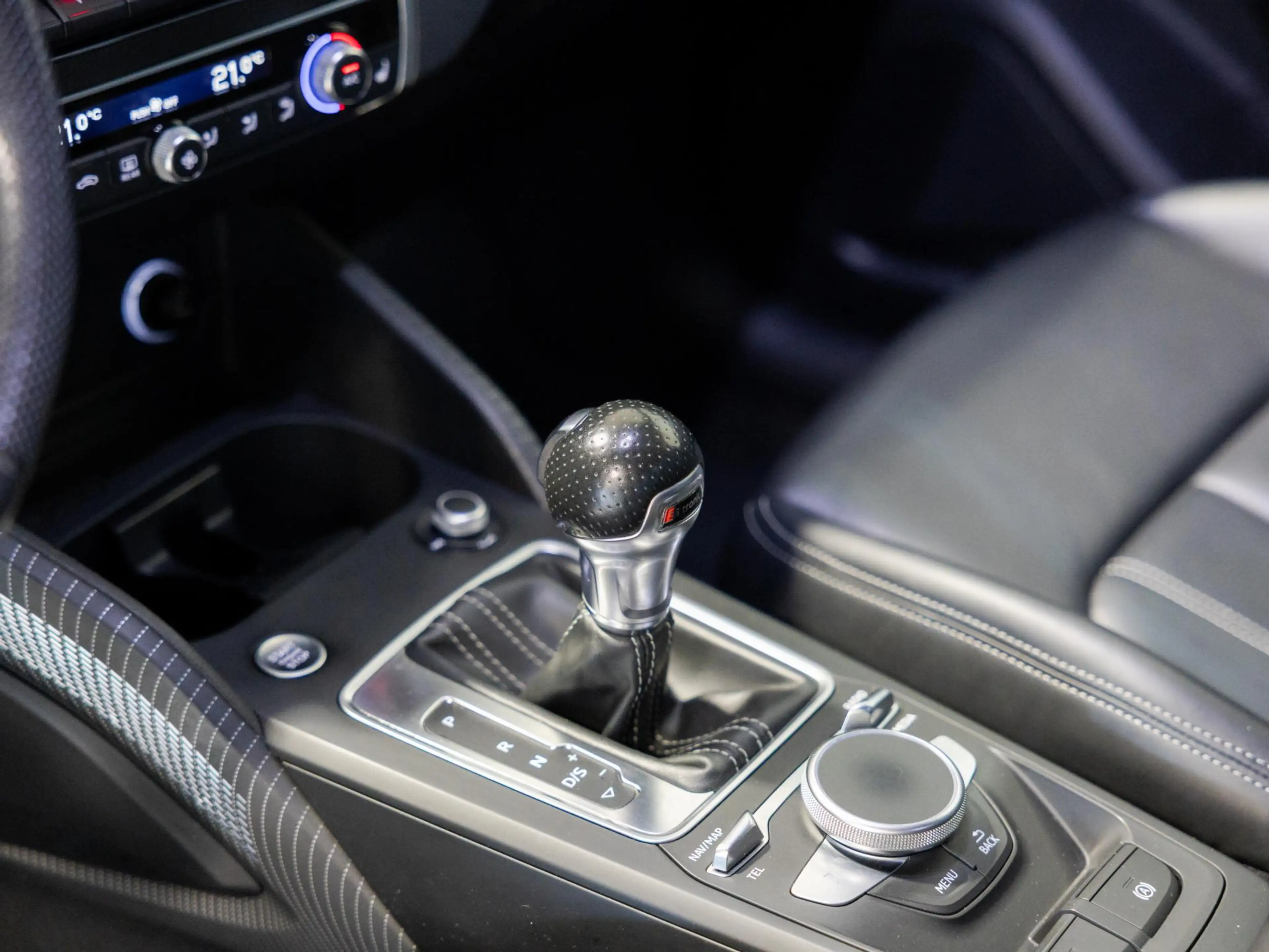 Audi Q2 1.4 TFSI CoD Launch Edition 2x S-Line / 150pk / B& — photo 11