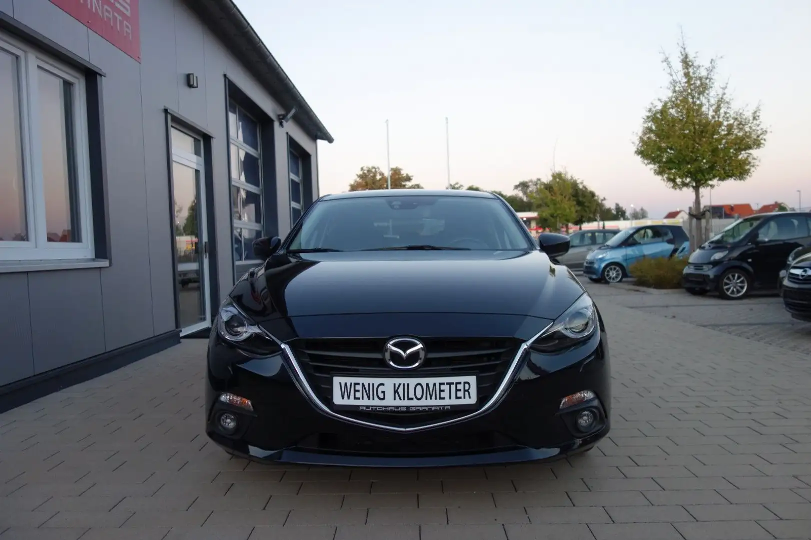 Mazda 3 Nakama 2.0 SKYACTIV-G MOTOR 120 PS Schwarz - 2