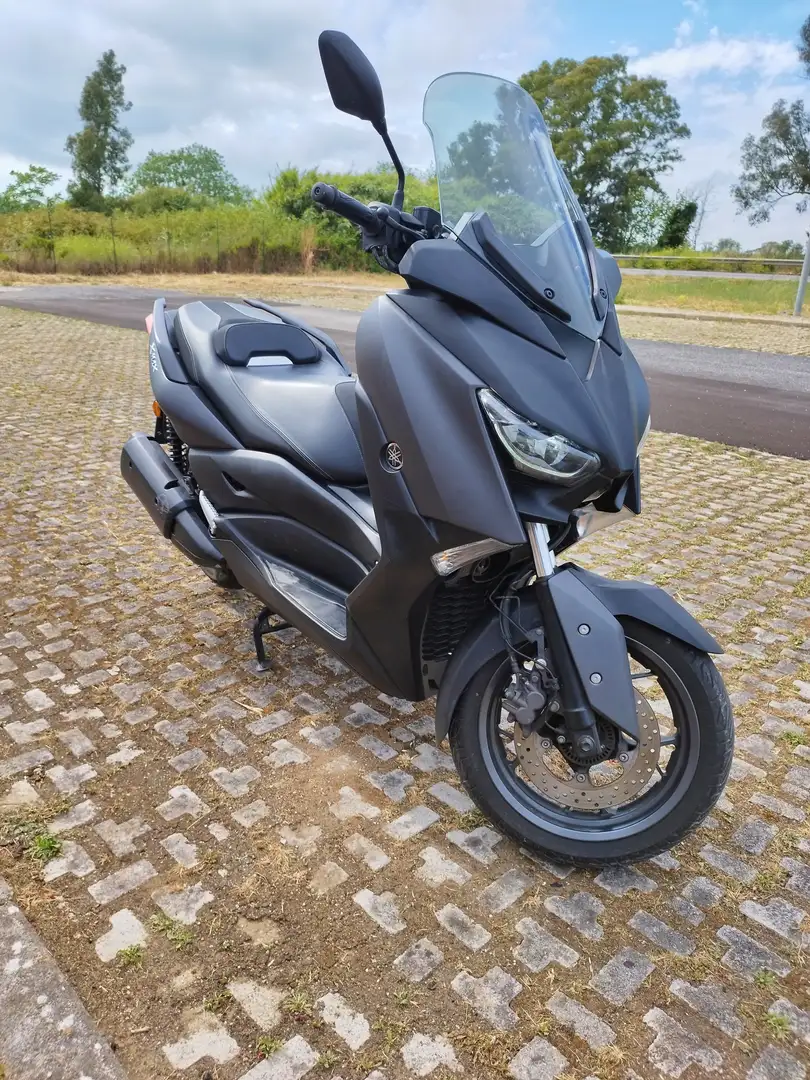 Yamaha X-Max 300 Negro - 1