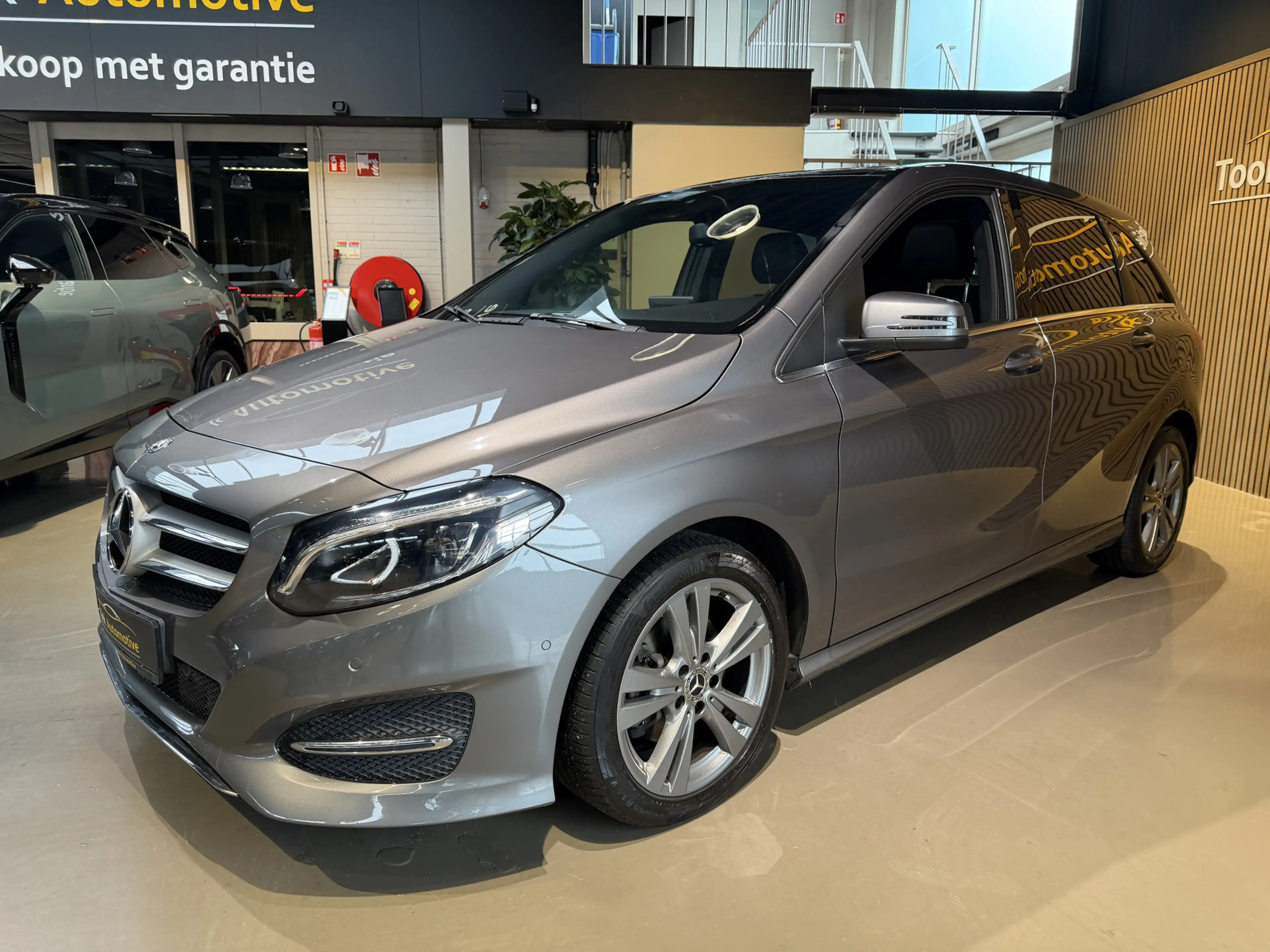 Mercedes-Benz B 180 Ambition | automaat | leder | navigatie origineel — photo 8