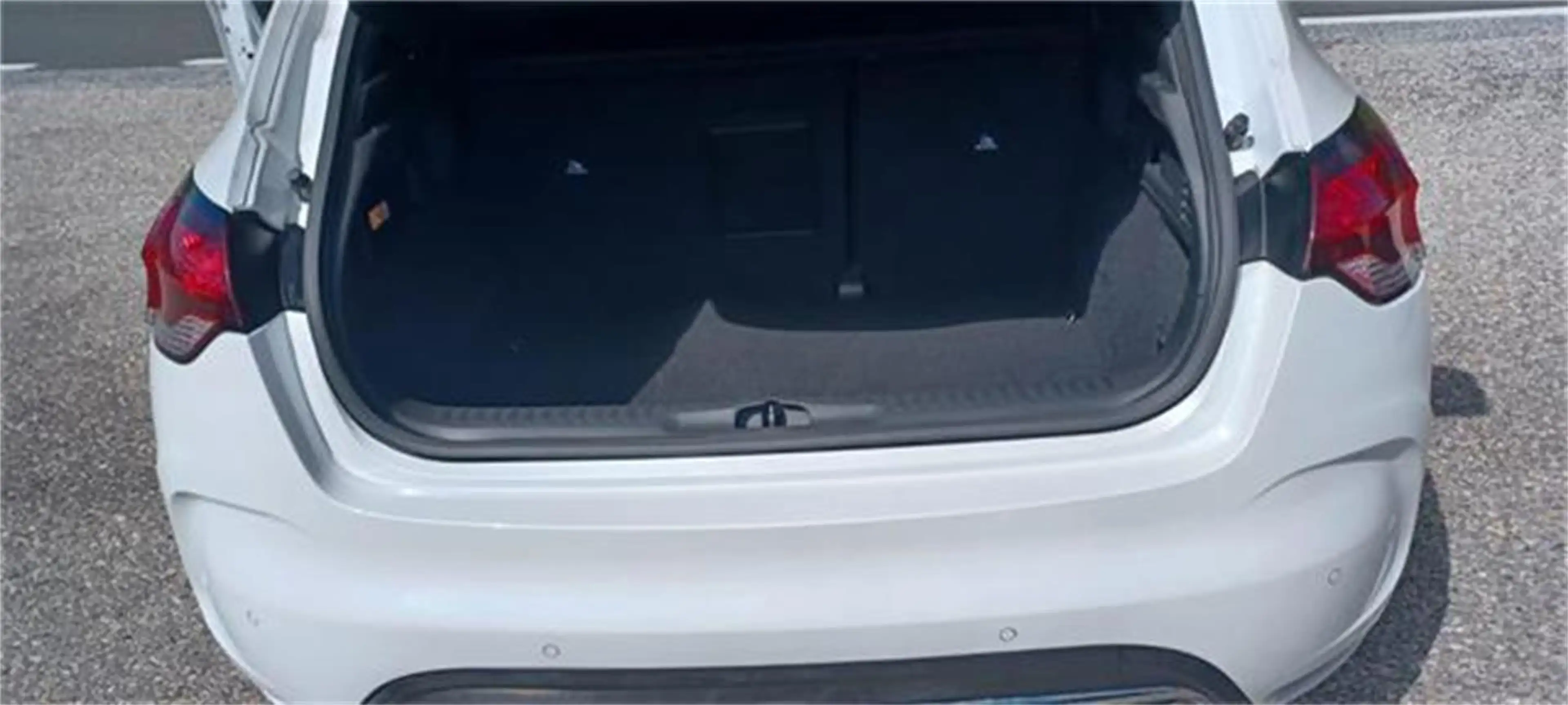 Citroen DS4 BlueHDi 120 6-Gang-Manuell So Chic — photo 9