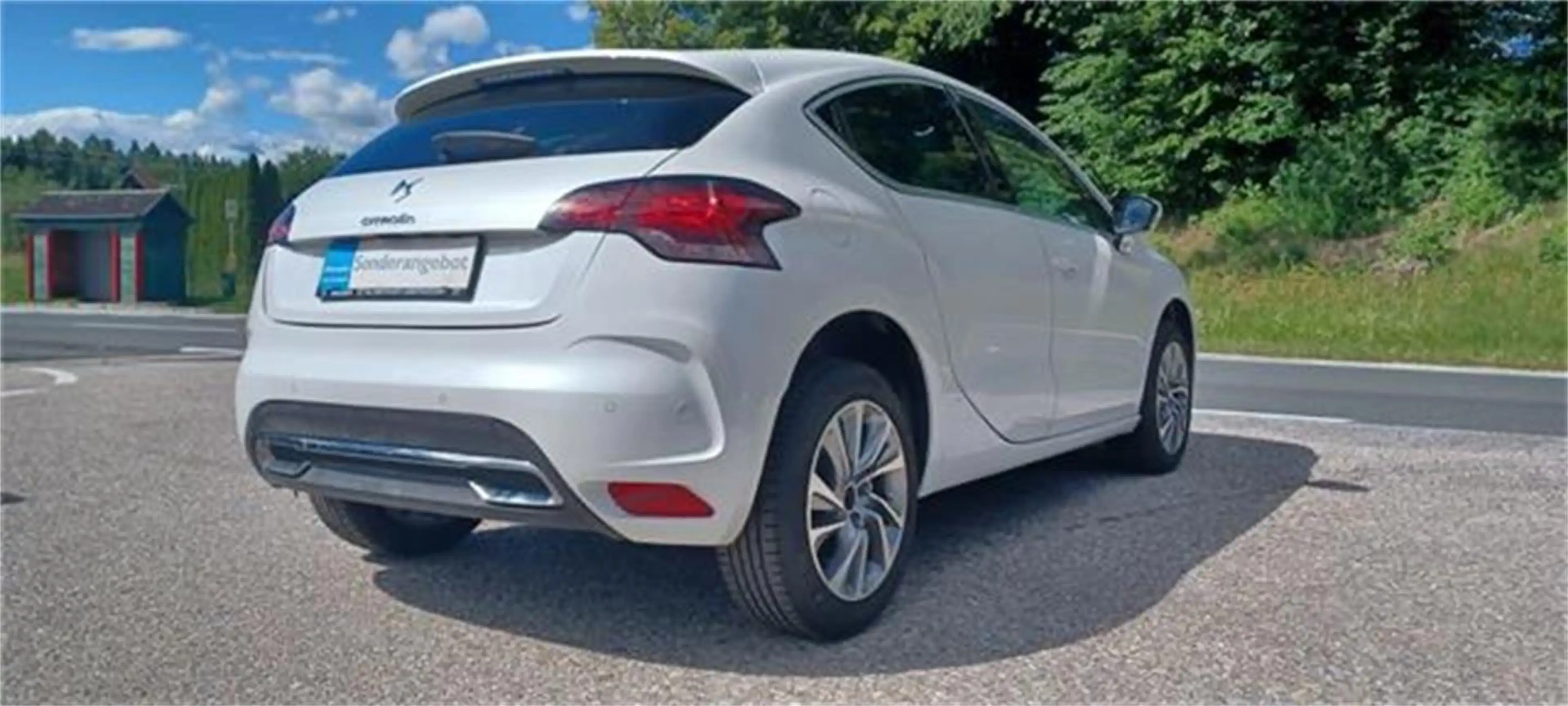 Citroen DS4 BlueHDi 120 6-Gang-Manuell So Chic — photo 4