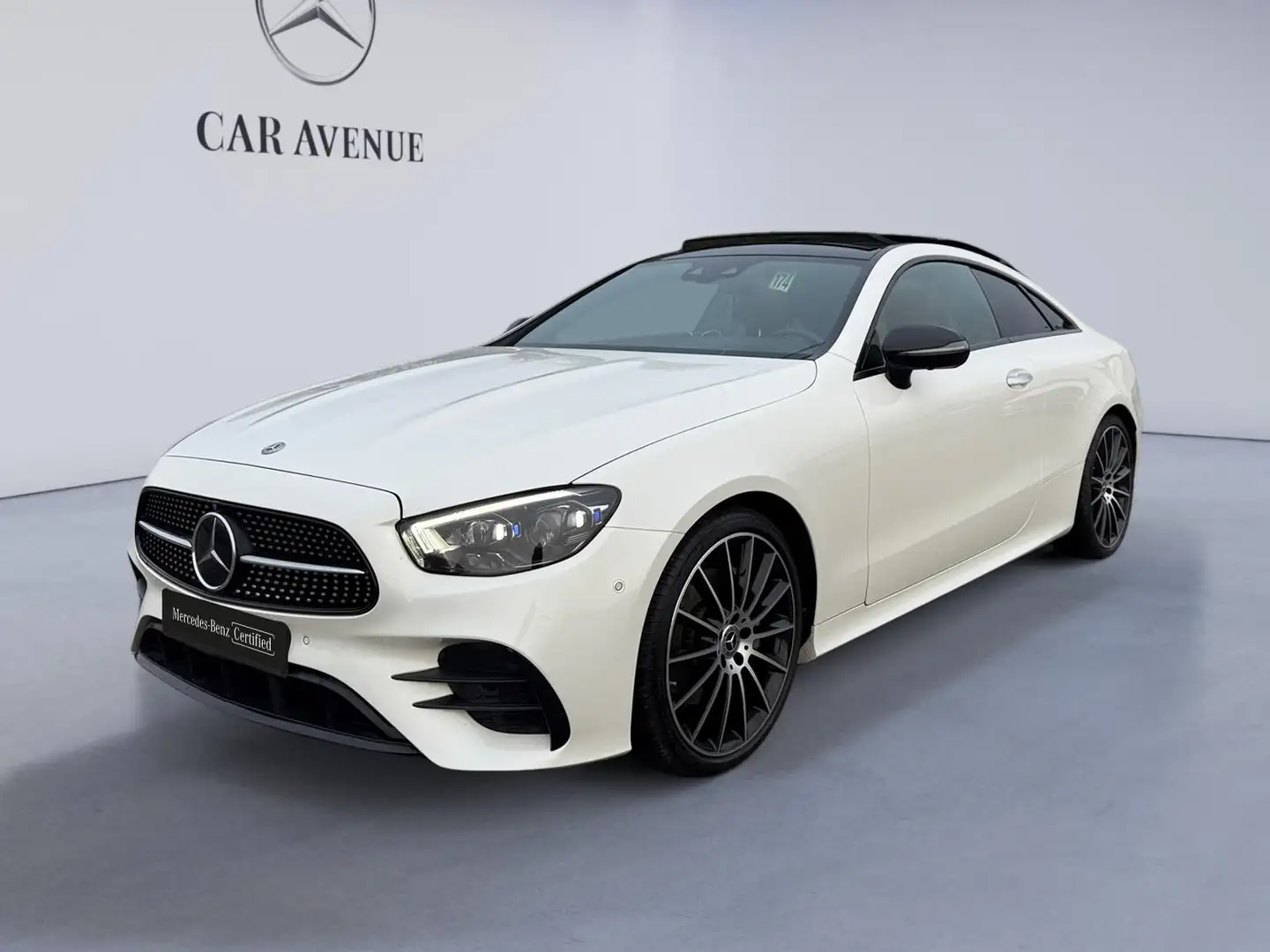 Mercedes-Benz E 200 Coupé AMG Line Blanc - 1