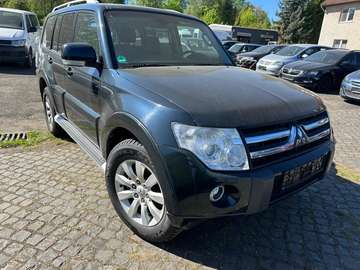 3.2 DI-D Automatik*4X4*XENON*LEDER*NAVI*AHK*PANORAMA*