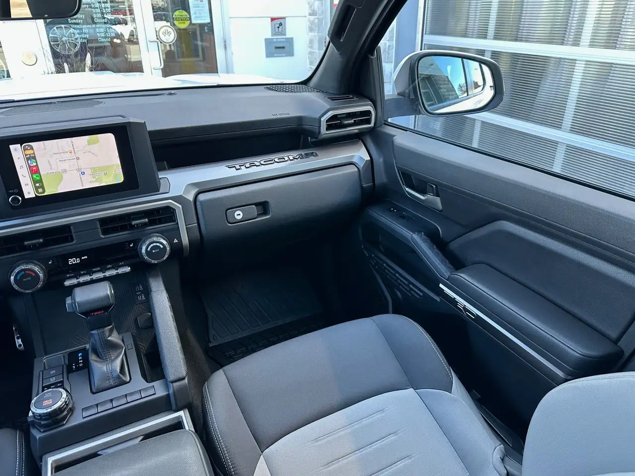 Toyota Tacoma снимка Toyota Tacoma
