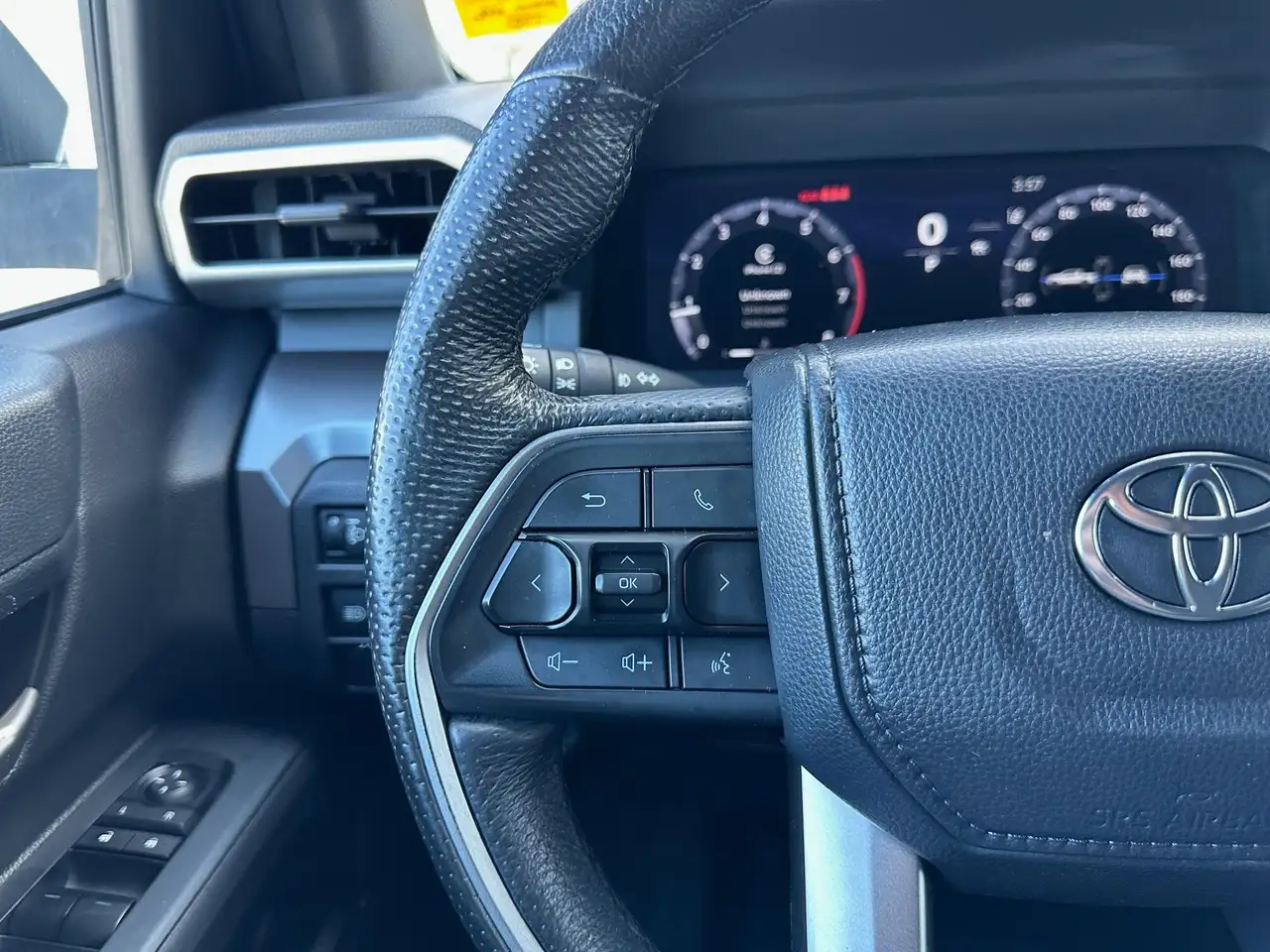 Toyota Tacoma снимка Toyota Tacoma