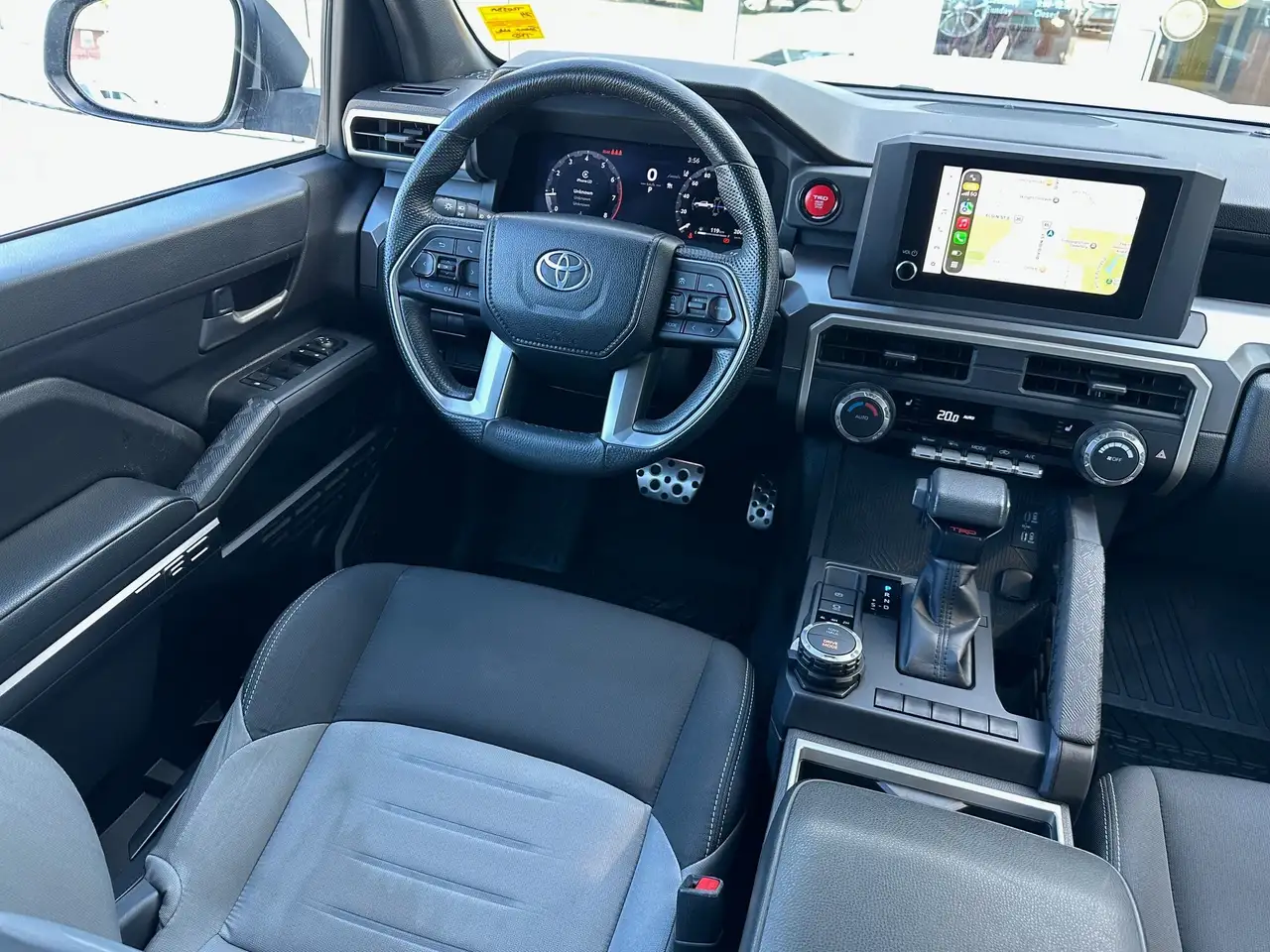 Toyota Tacoma снимка Toyota Tacoma