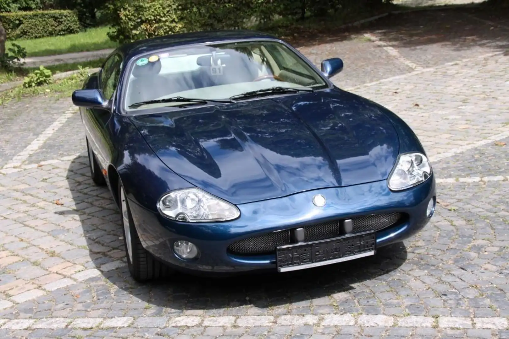 Jaguar XK 8 Coupe 2 Jahre Garantie Blau - 1