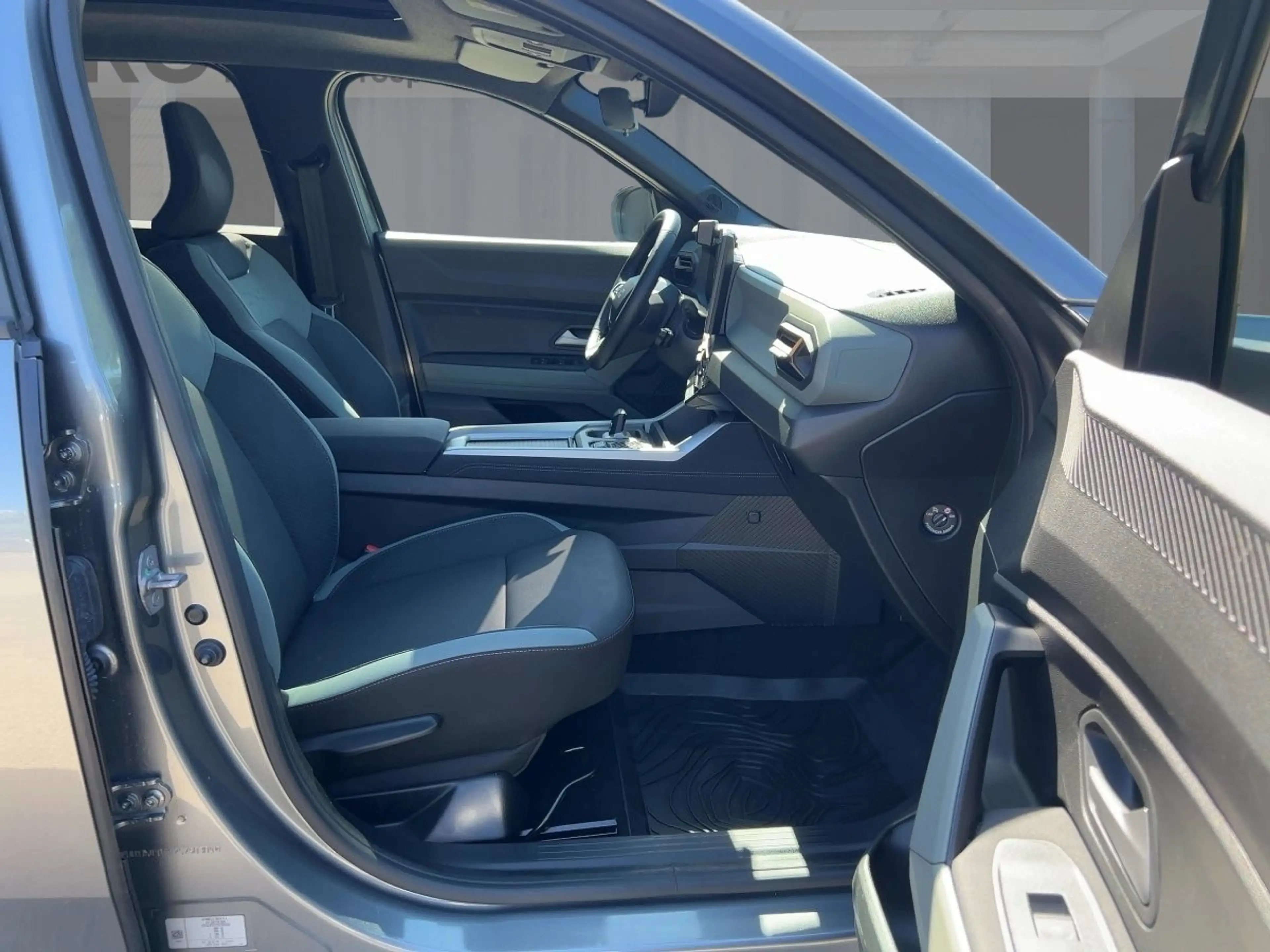 Dacia Bigster 1.8 E-TECH Hybrid 155 Extreme — photo 8