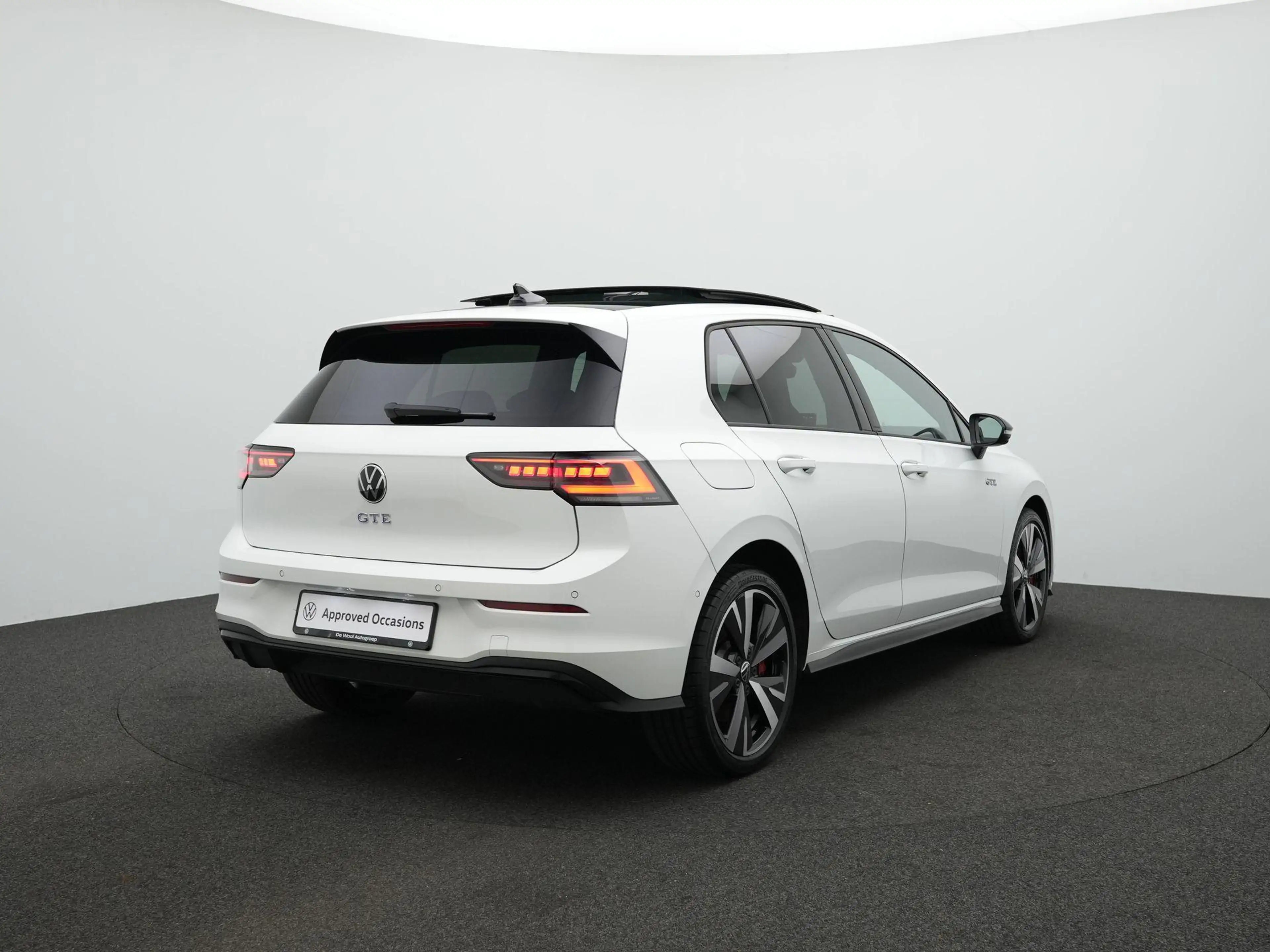 Volkswagen Golf GTE 1.5 eHybrid 272pk | Panoramadak | Matrix LED Kopla — photo 7